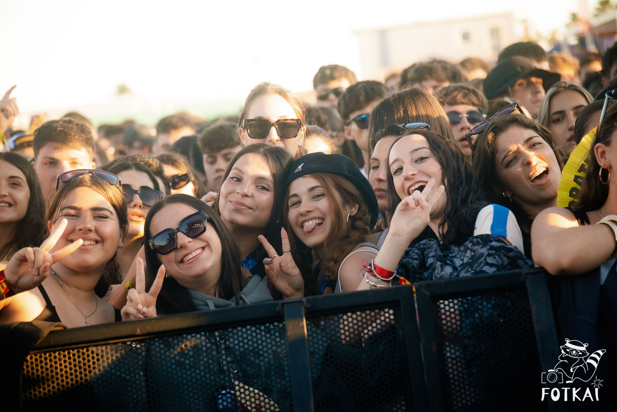 Fotos Costa Sonora 2026 Alicante Día 2 — busca tu foto y encuentra amigos del festival | FOTKAI