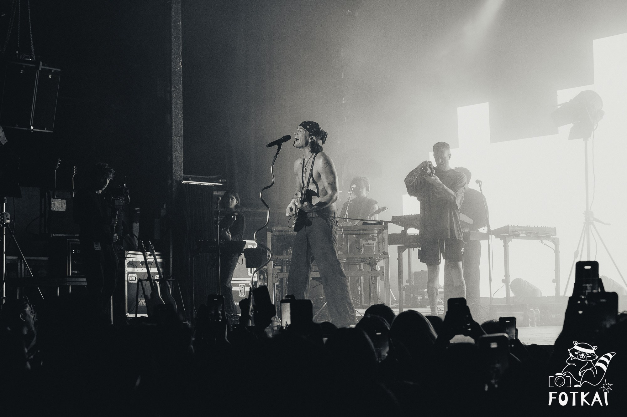 LANY — Concert Photos at Sala Razzmatazz, Barcelona, Spain 2026 | FOTKAI