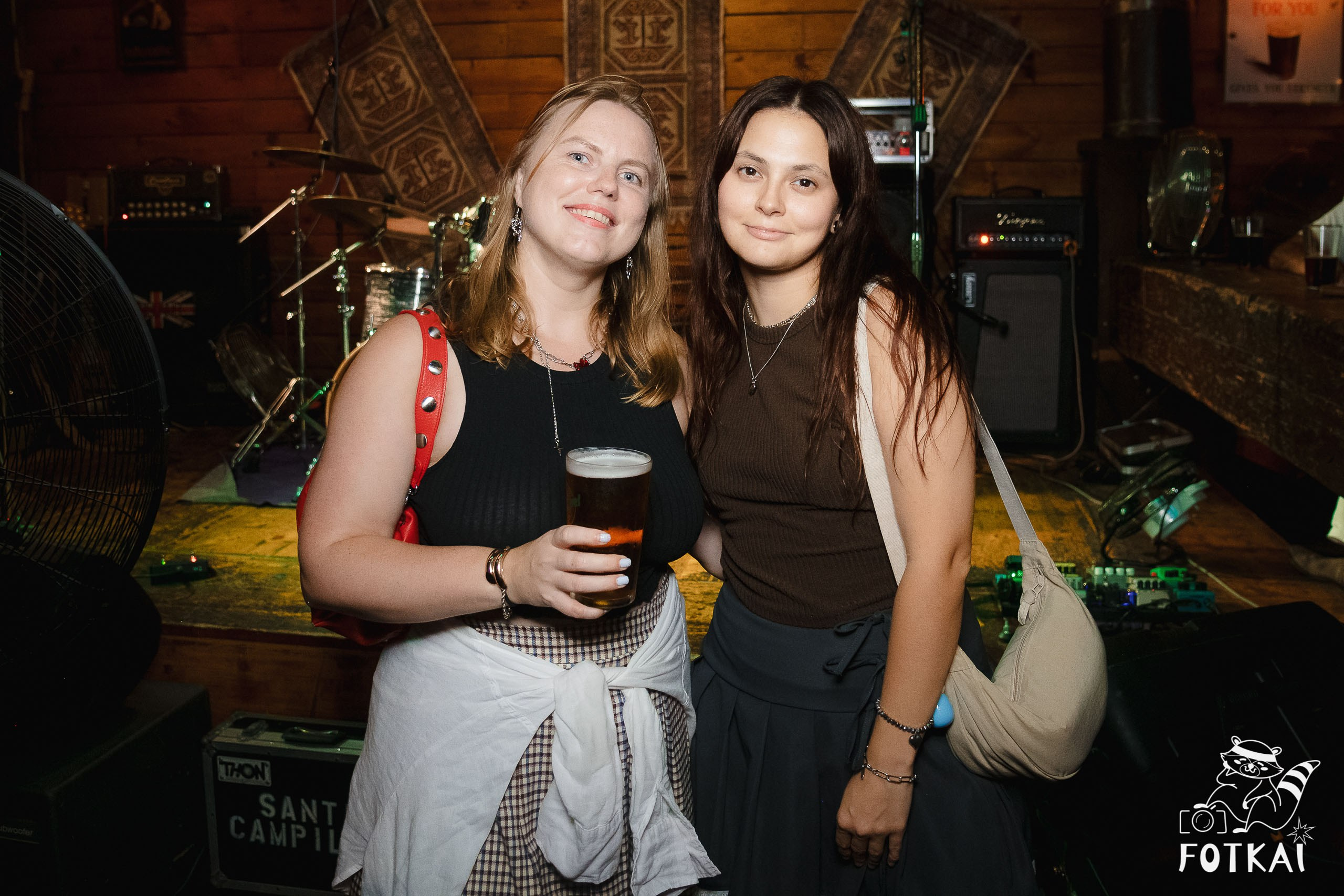 Santi Campillo en El Paso Rock Bar Torrevieja: Reportaje fotográfico 30.08.25 | FOTKAI
