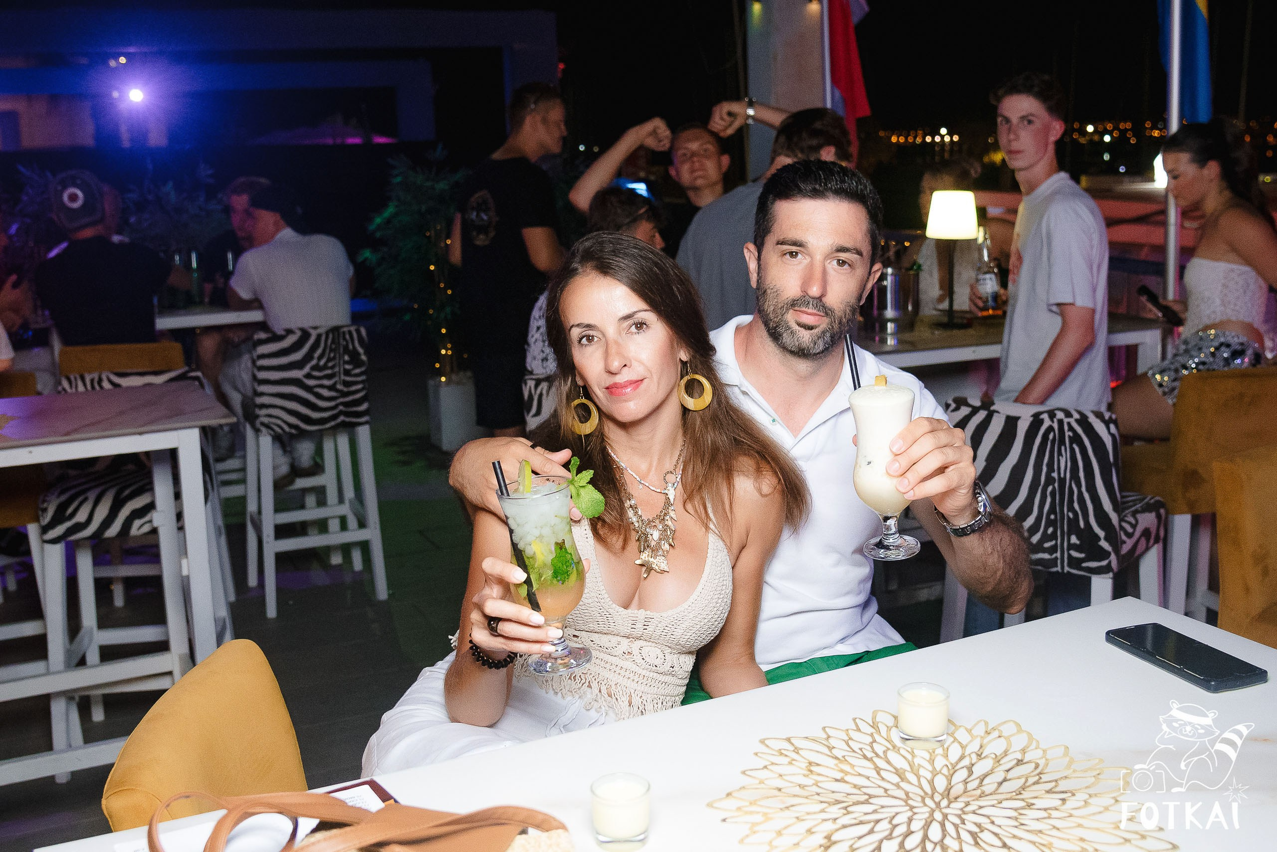 The Sunset Lounge Bar: Reportaje fotográfico 15.08.25 | FOTKAI