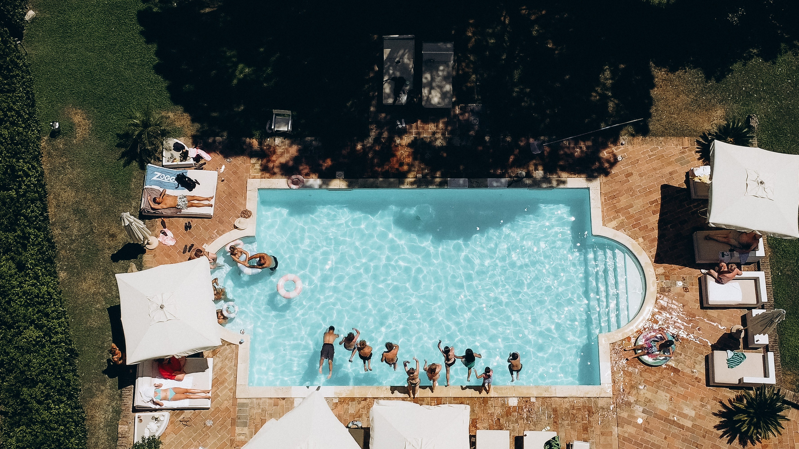 SARAH AND DEAN _VILLA TAMBOLINA. PHOTOGRAPHER IN ITALY