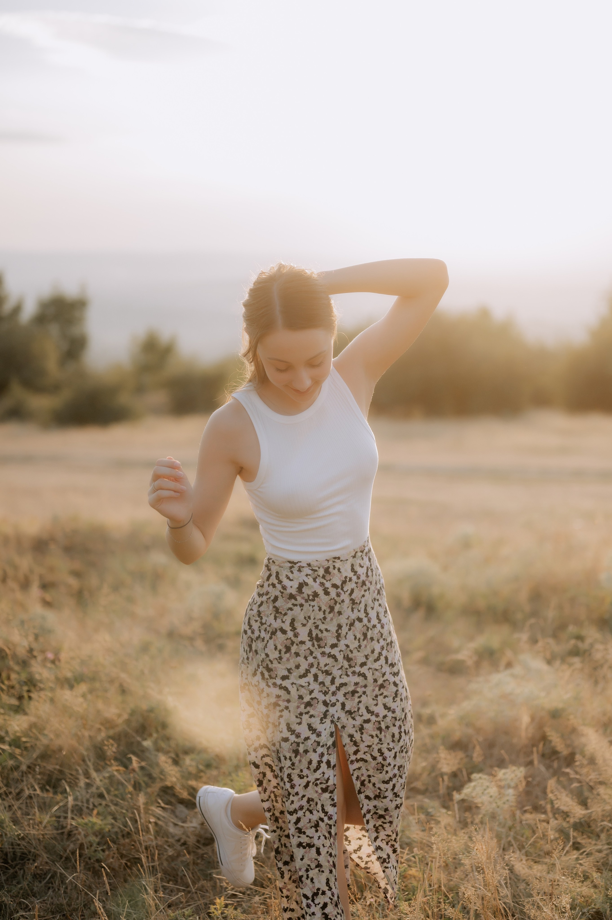 Sedinta foto in natura la apus. Proud Vision Weddings | Wedding Photography & Film — Servicii profesionale Foto Video Nunta Iasi