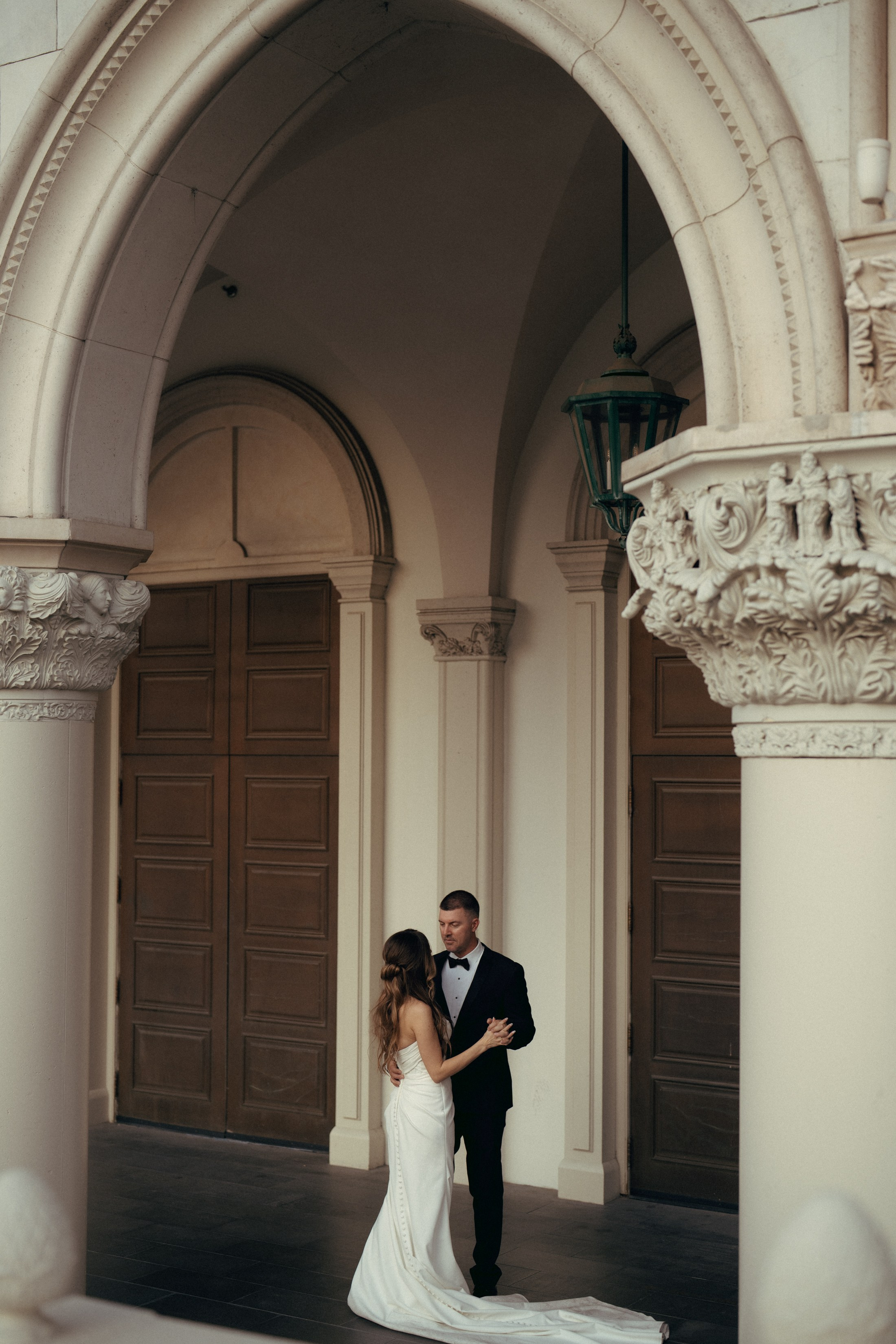 L&C. Wedding & elopement photographer Viktoriya Kravtsov. Las Vegas