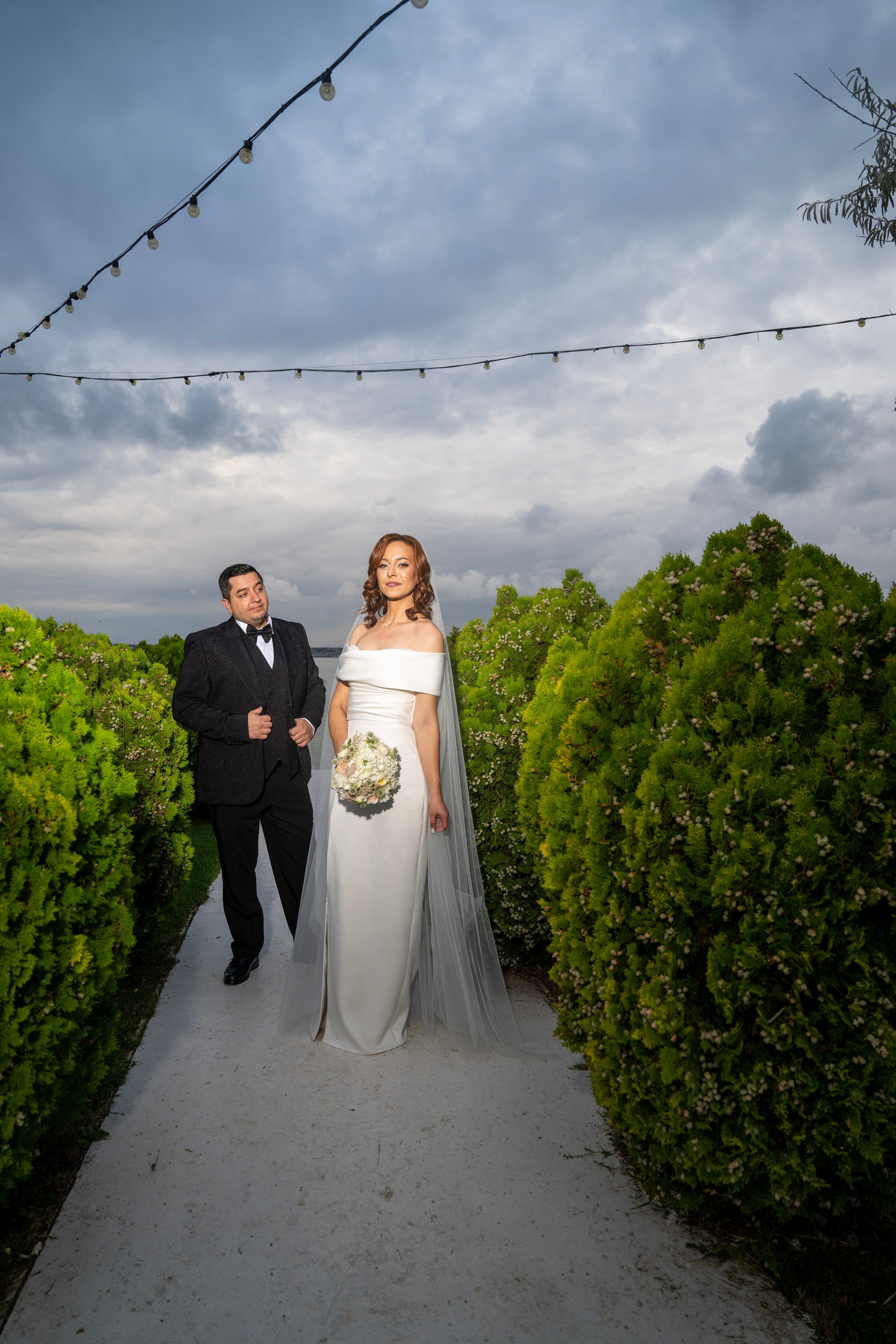 Cezara&Vali. Fotograf de evenimente si portret!