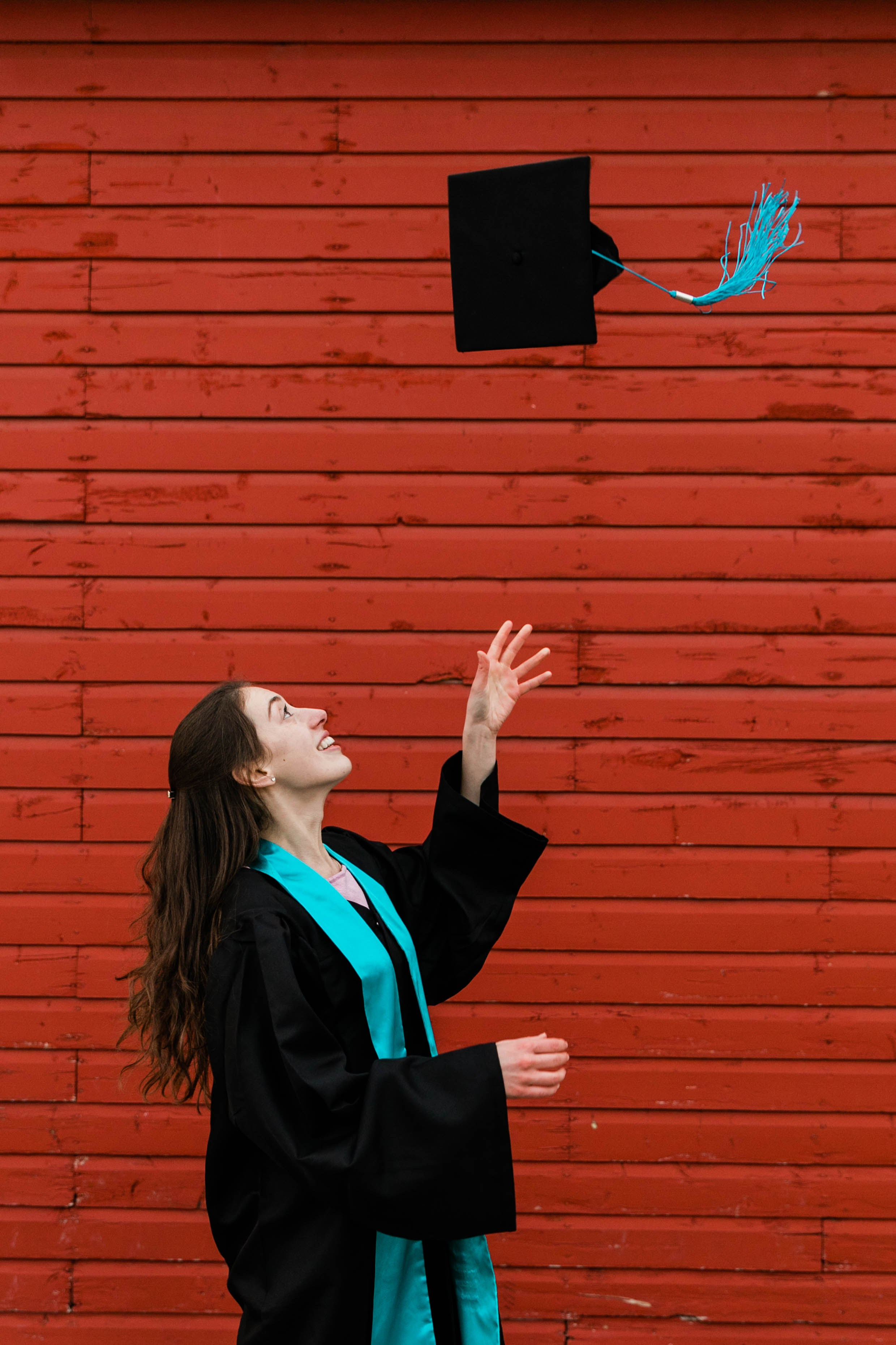 Laurance Graduation — Fish Creek Park. Fotografía accesible en Calgary