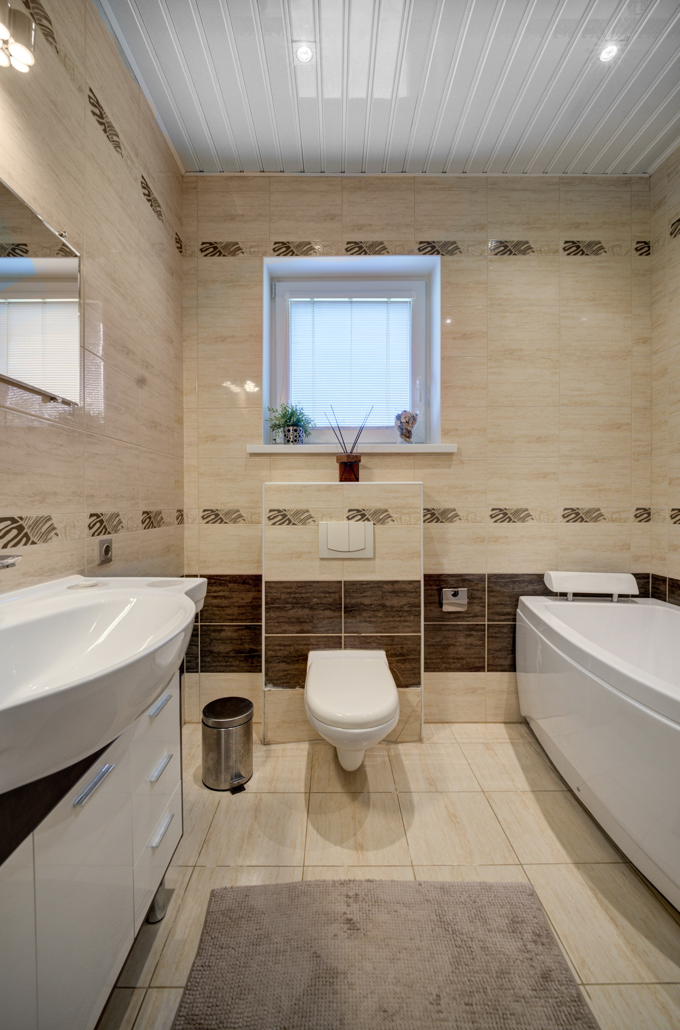 Žudiškių k. Ežero g. 70, Rešes sen. Elina Sapiega fotografė Vilniuje