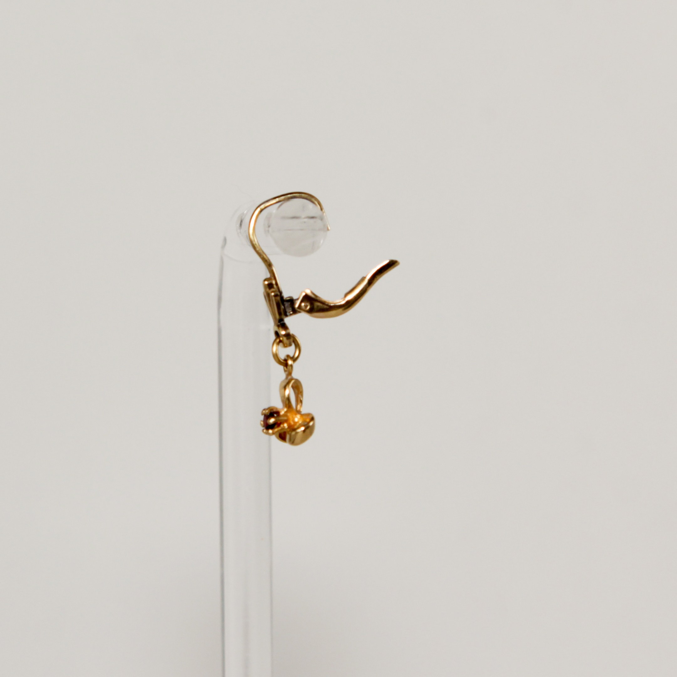 Ribbons. Современнные и актикварные украшения в Барселоне, Москве и Санкт-Петербурге