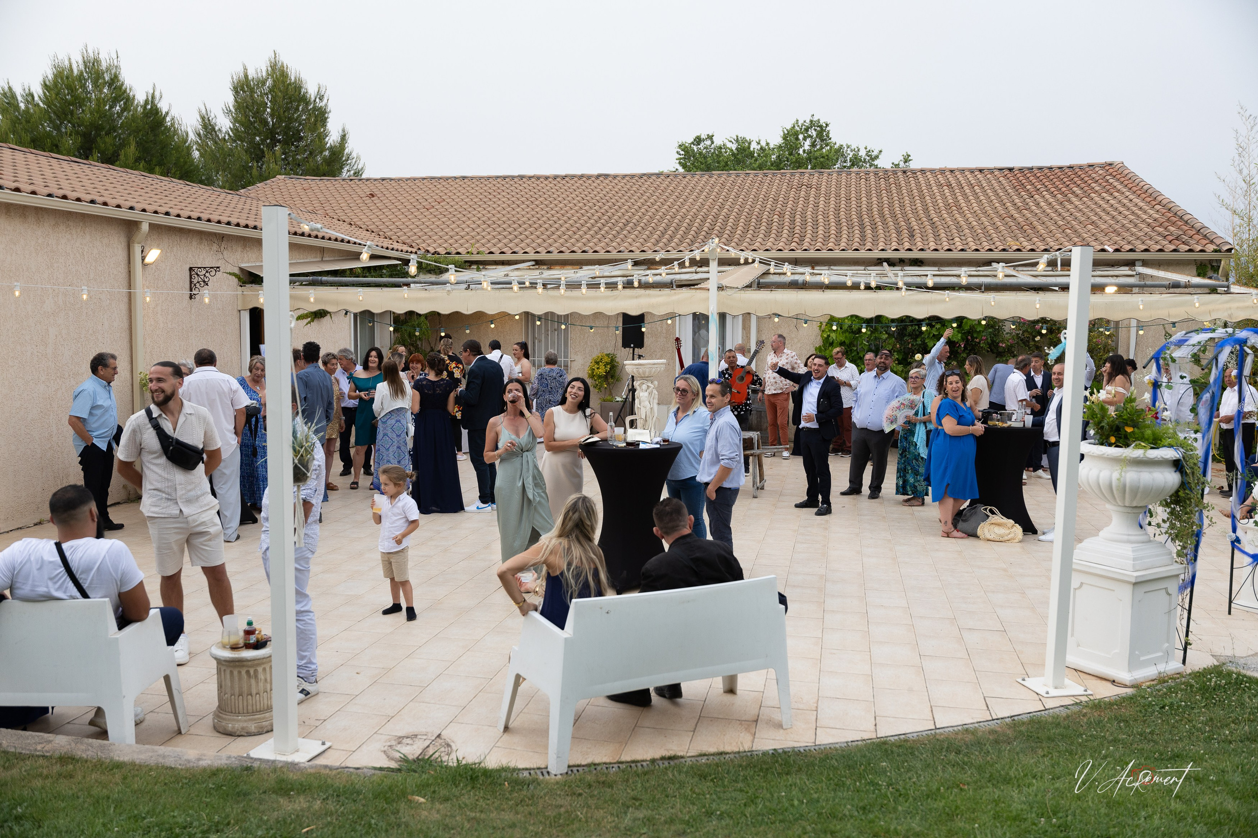 Emmanuelle & Davy. Wedding-Family photographer, South of France–Paris, Valentina Acrement