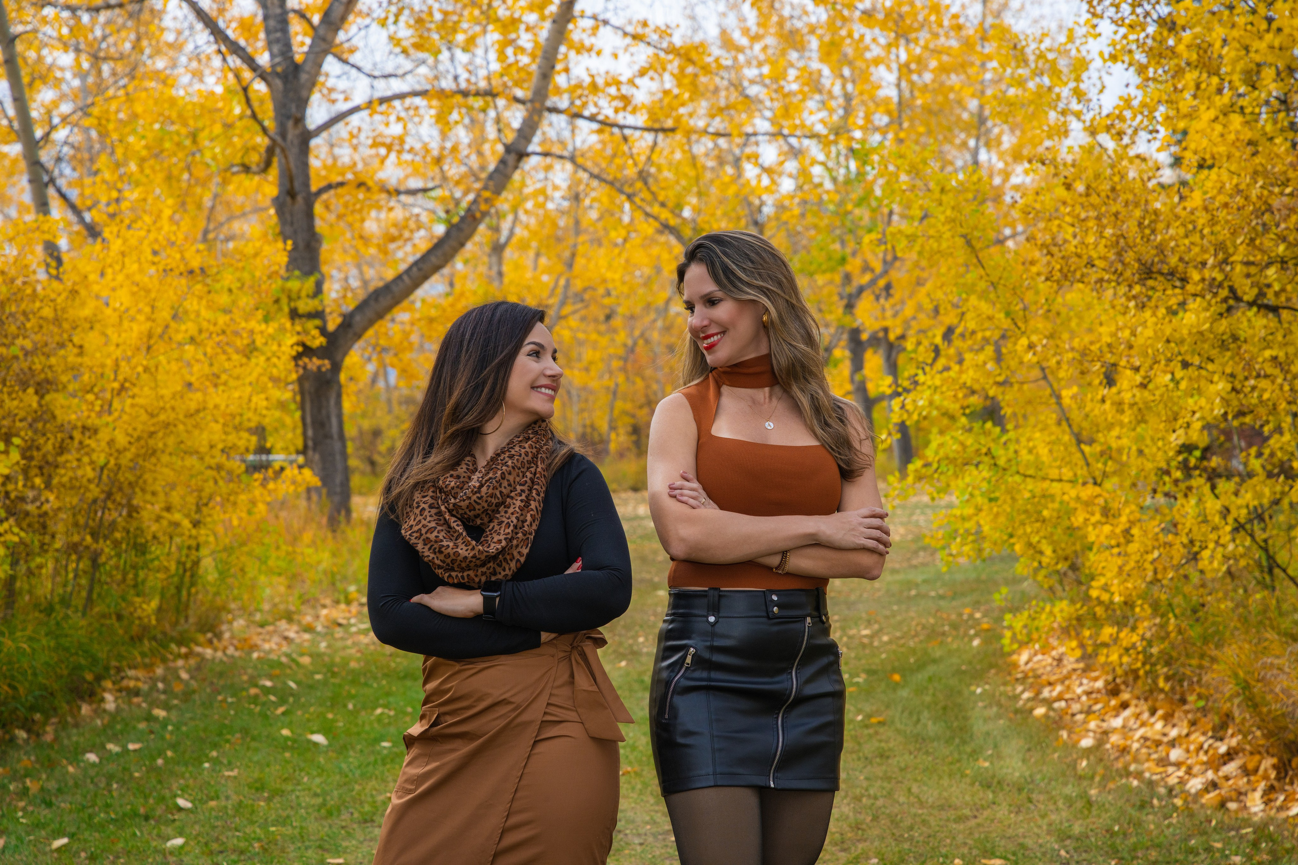 Ariana’s Family. Carlos Lima Photography — Photographer in Calgary
