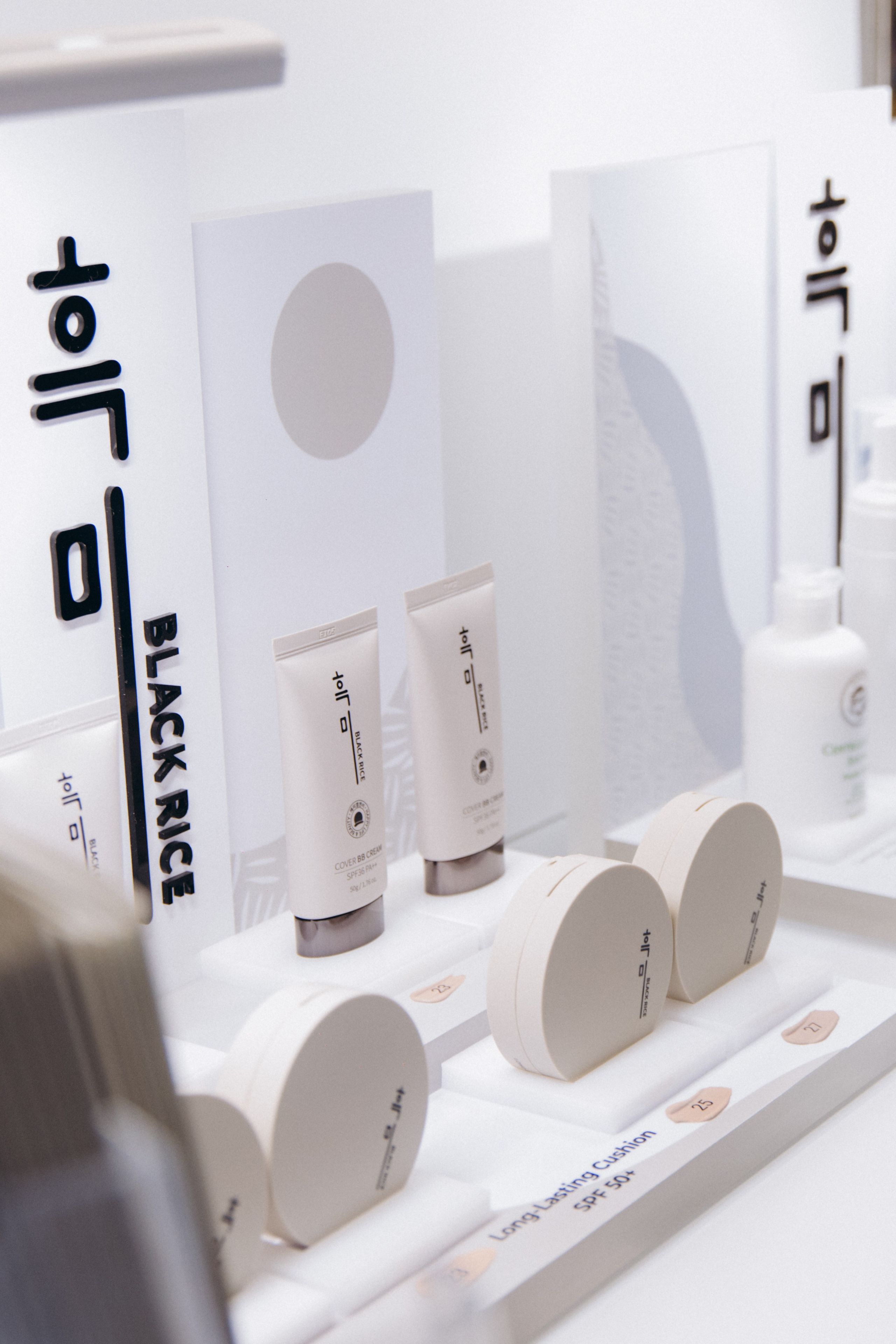 Seoul beauty expo 2025 (Black Rice). Portrait photographer in South Korea Olga Lian