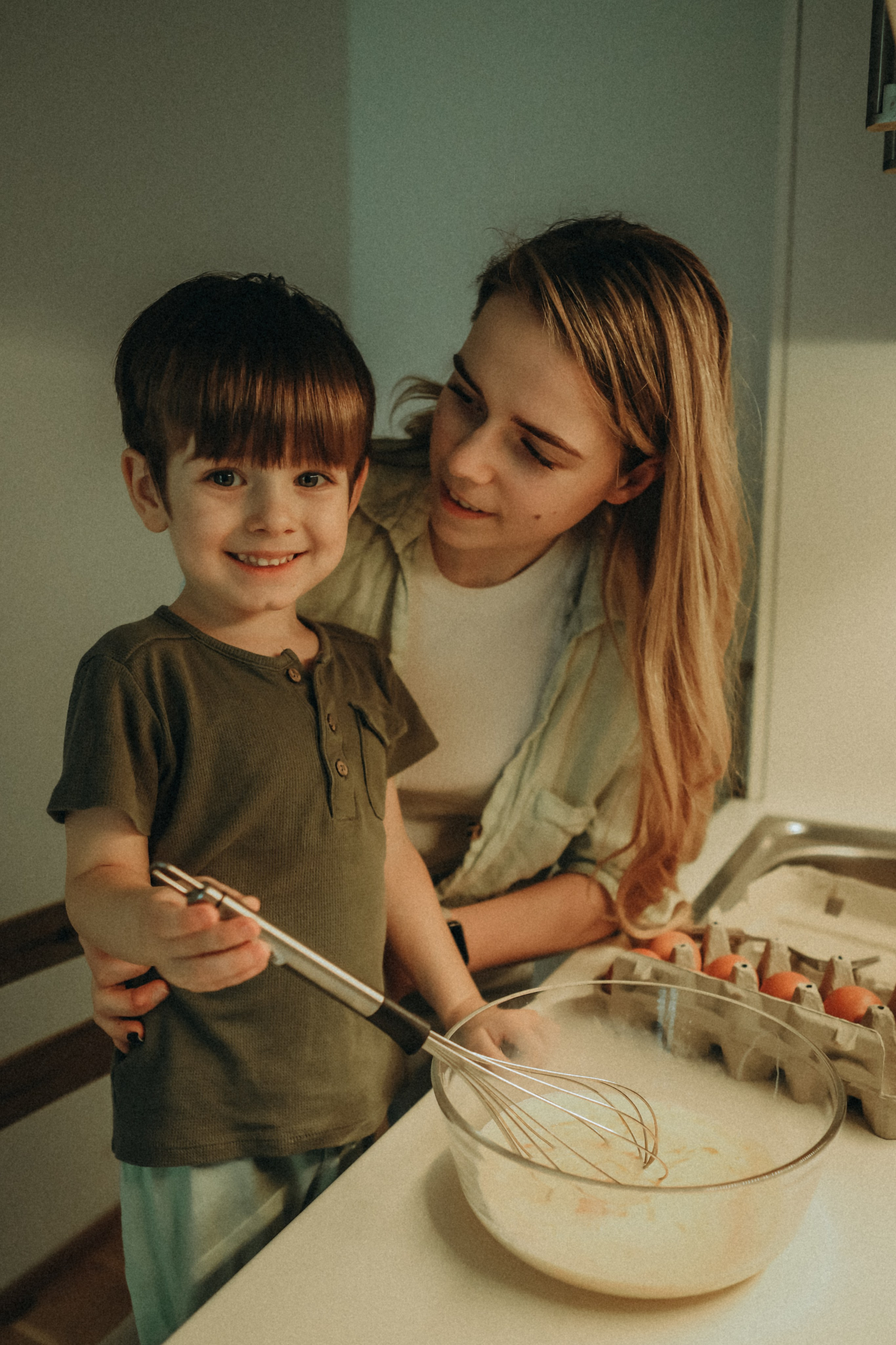 Familie zu Hause. Fotografin Wien Alona Kim