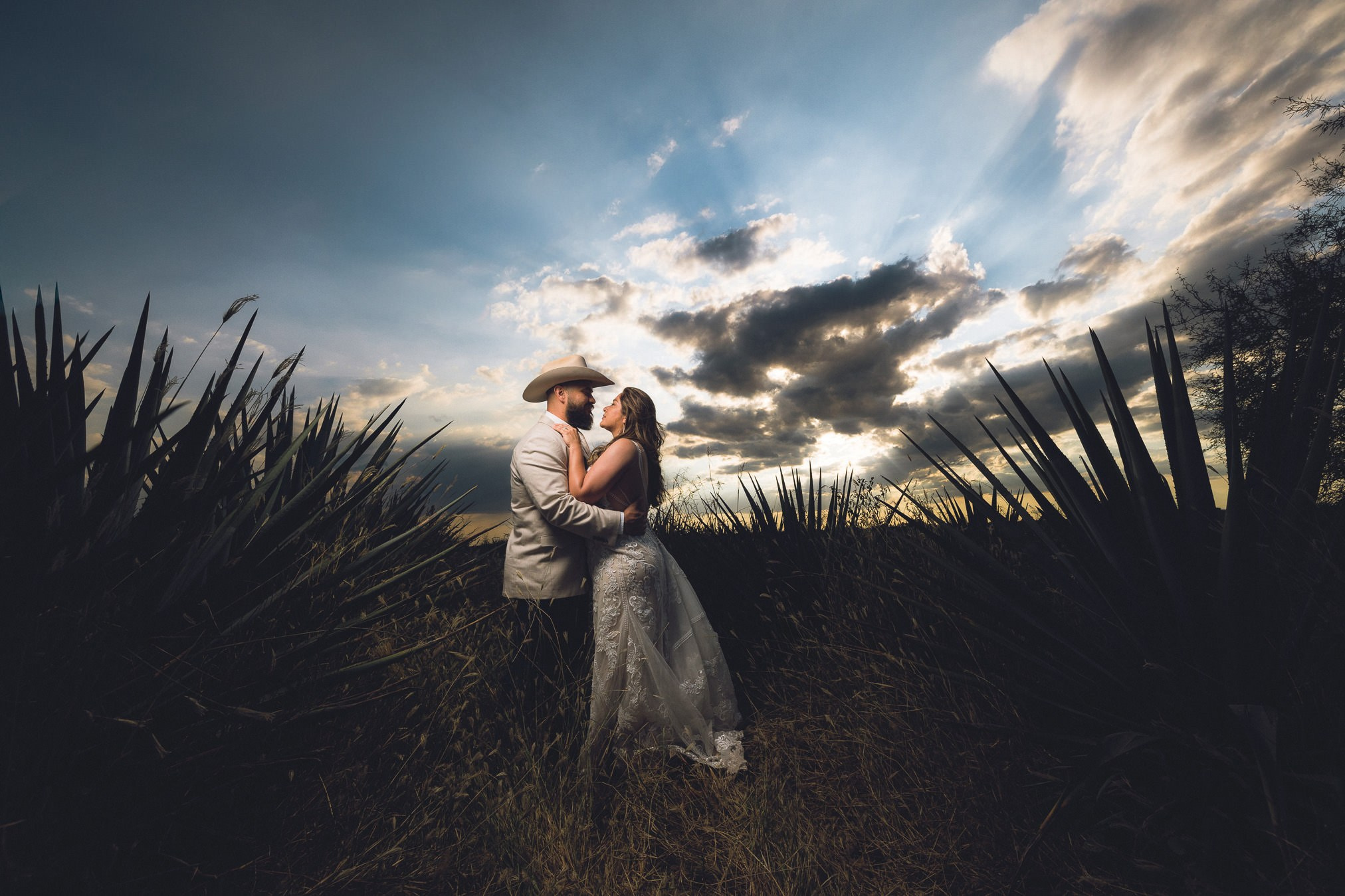 Aguascalientes / Jalisco Trash The Dress Viviana y Jesse. Estudio de fotografia en Tijuana