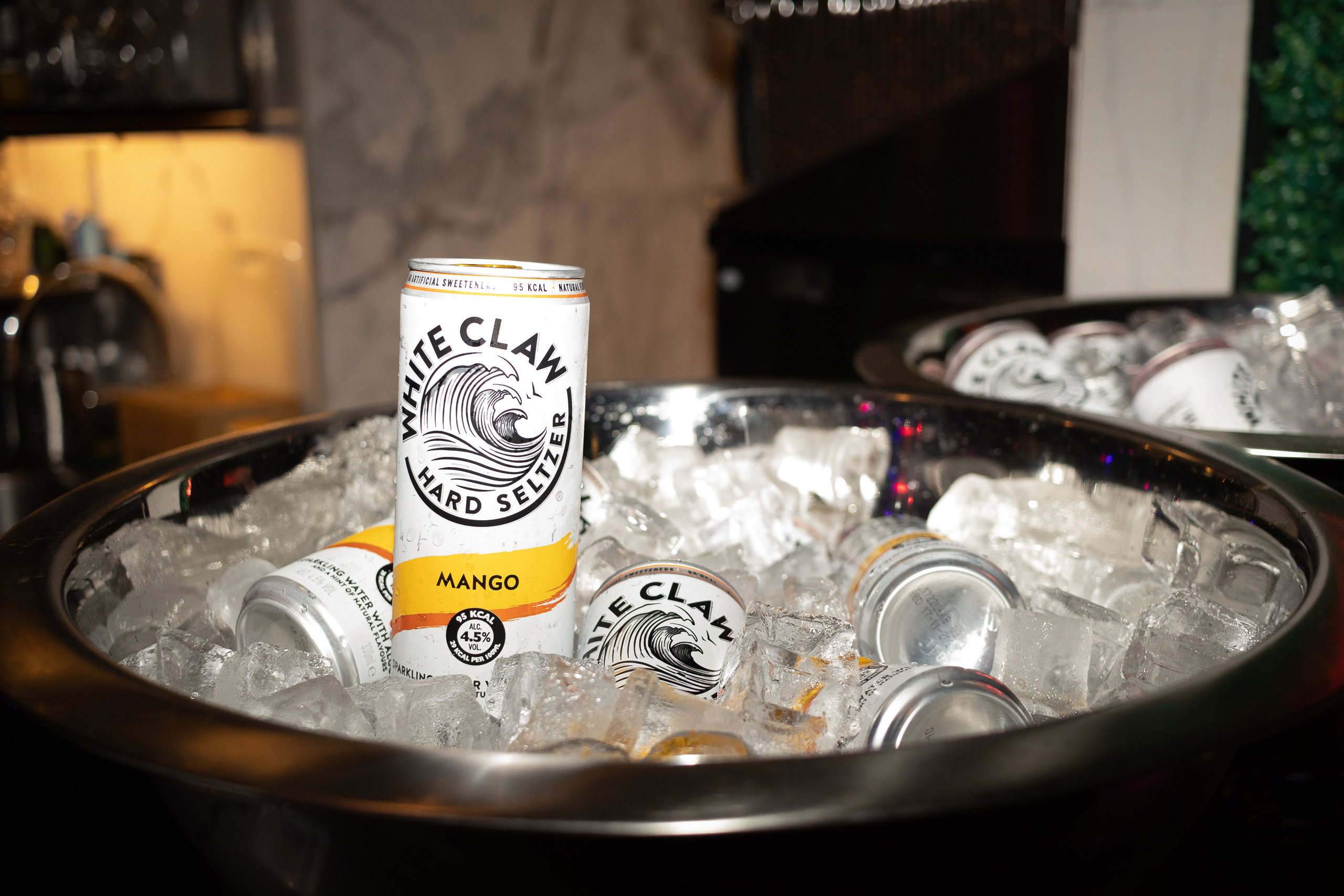 Juhla. Perhe-, hää- ja muotokuva valokuvaaja Helsingissä | Espoossa | Vantaa