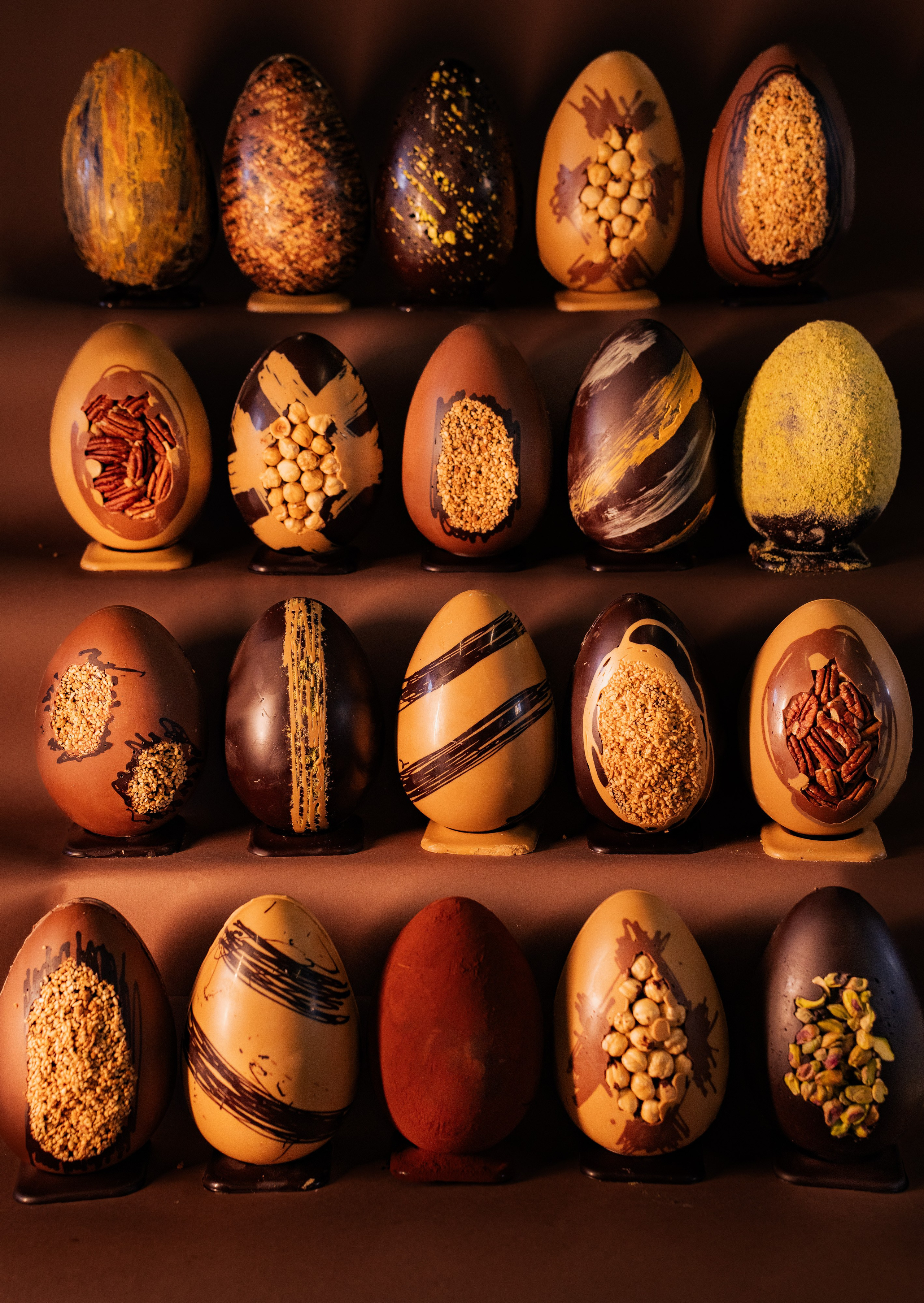 ΣΟΚΟΛΑΤΕΝΙΑ ΑΥΓΑ. Χαλβάς Ελευθερίου