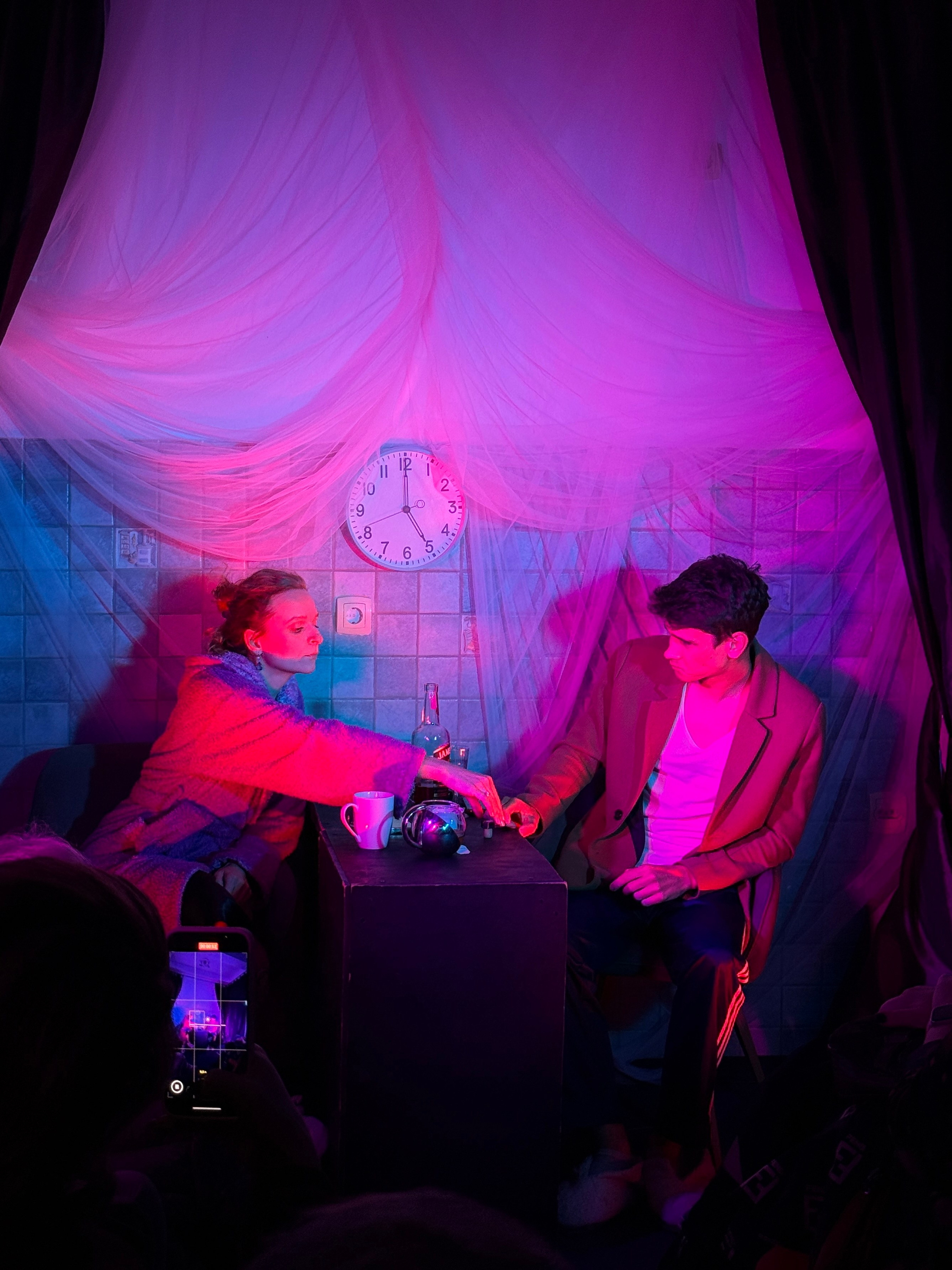 Фоторепортаж вистави у Будві. Портретний фотограф Альона Новгородцева