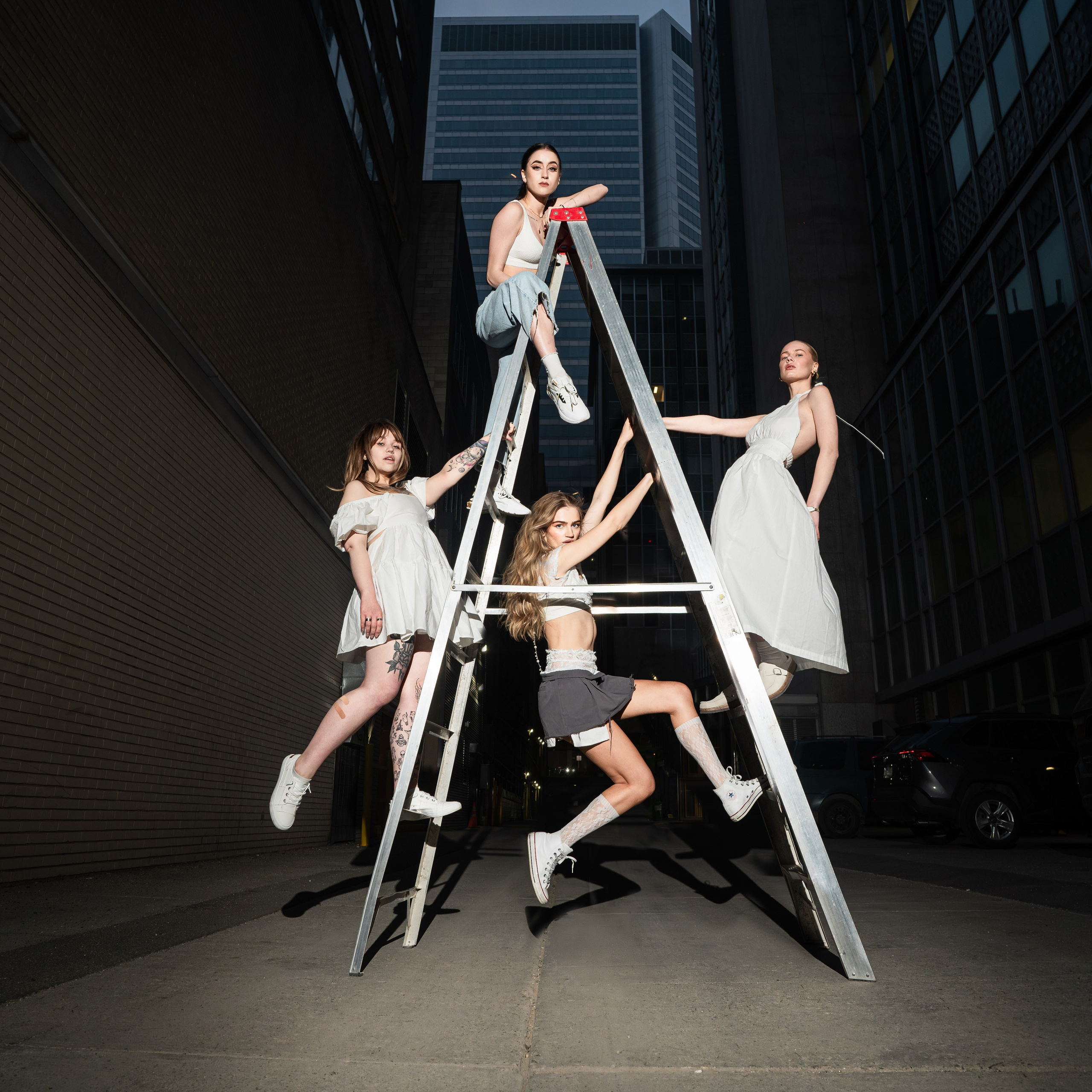 Fashion and Commercial. Production Services NV Visual