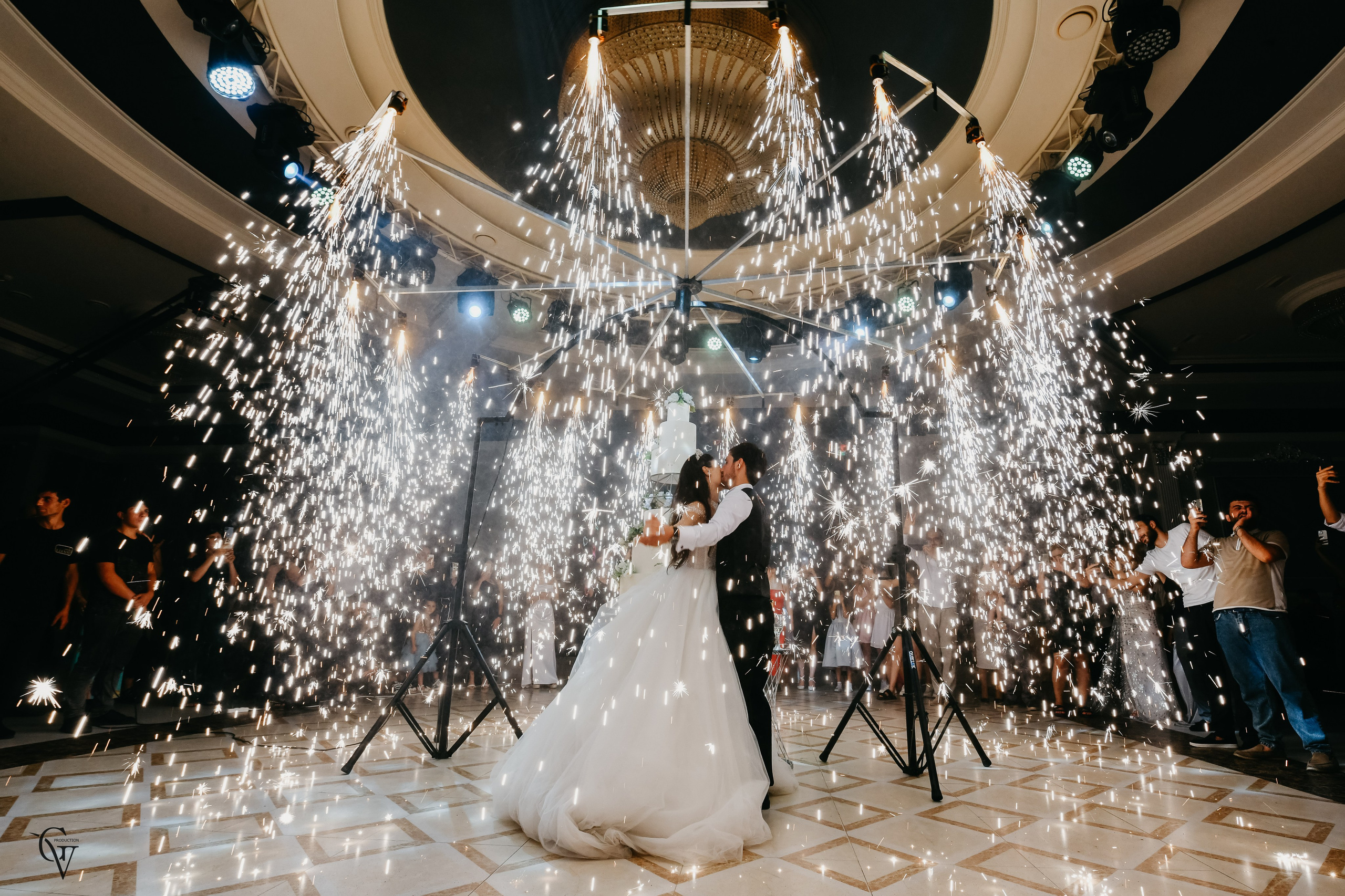 Paruyr & Nina. Wedding photos and video shooting in Armenia and all over the world!!! Photographer in Yerevan