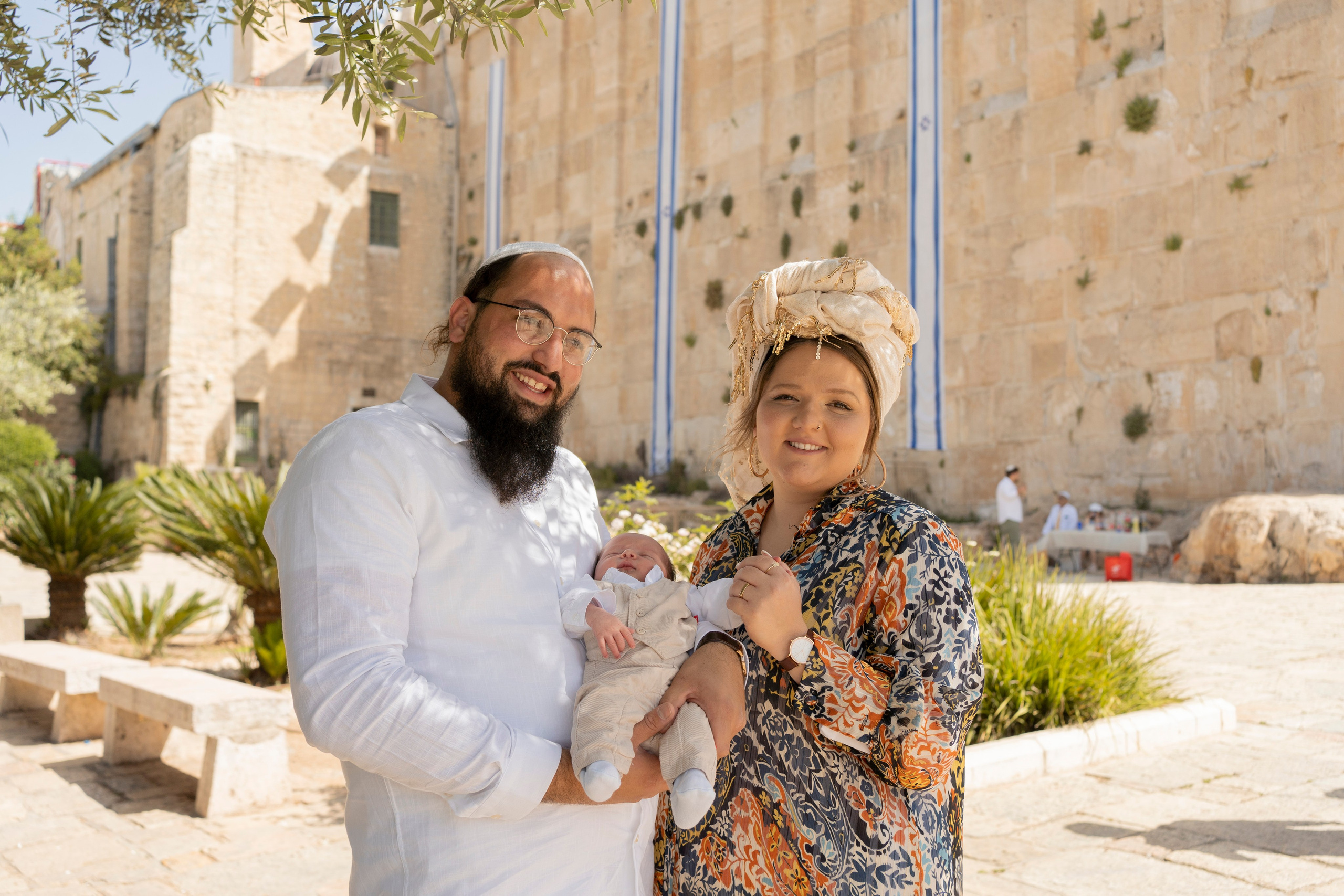 הברית של נחמן חזן. יוסף מזרחי צילום חתונה, ברית וזוגיות. צלם מקצועי שאוהב להוציא אתכם הכי יפים ברגעים הכי מרגשים