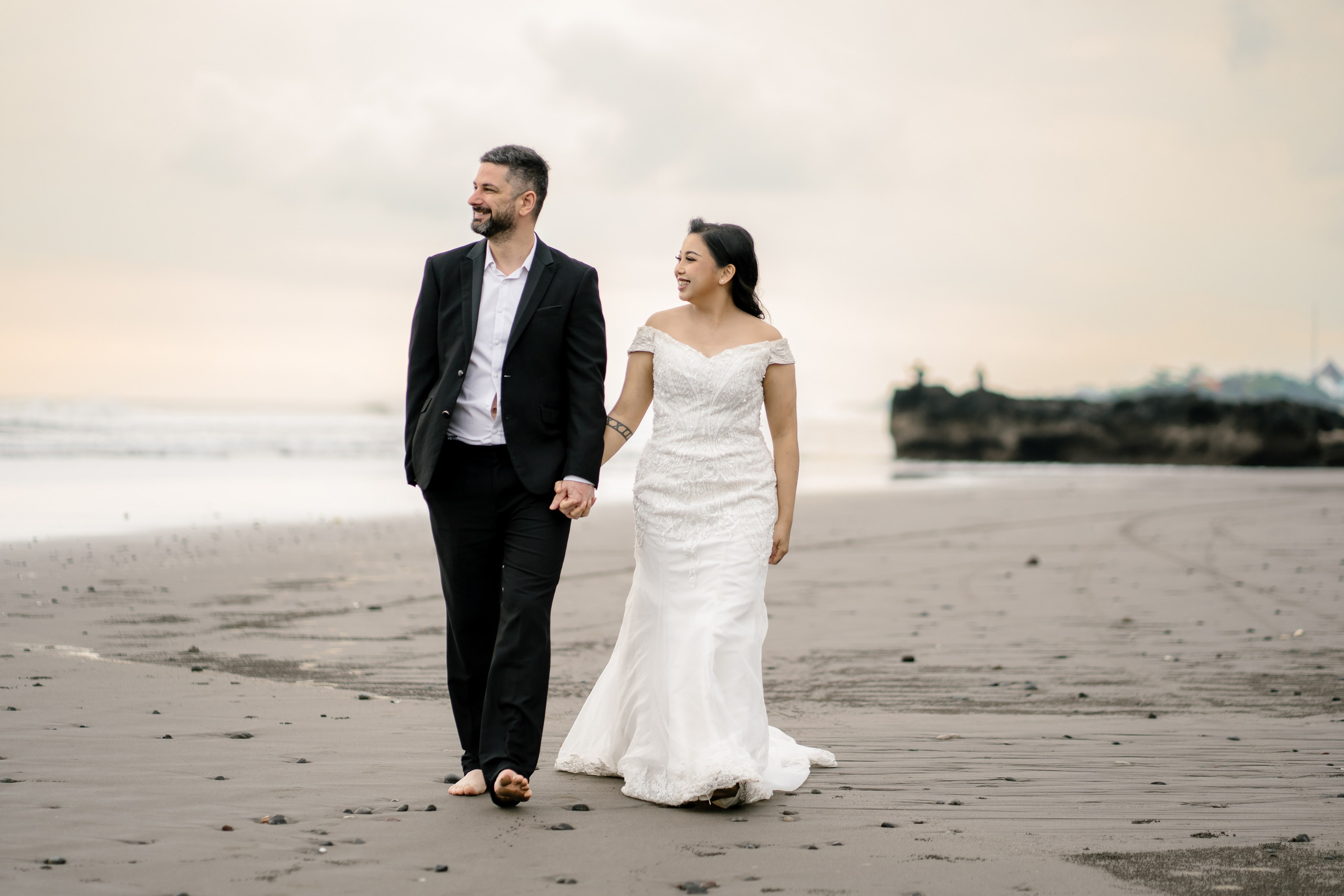 Honeymoon Photoshoot in Bali. Female Photographer in Bali