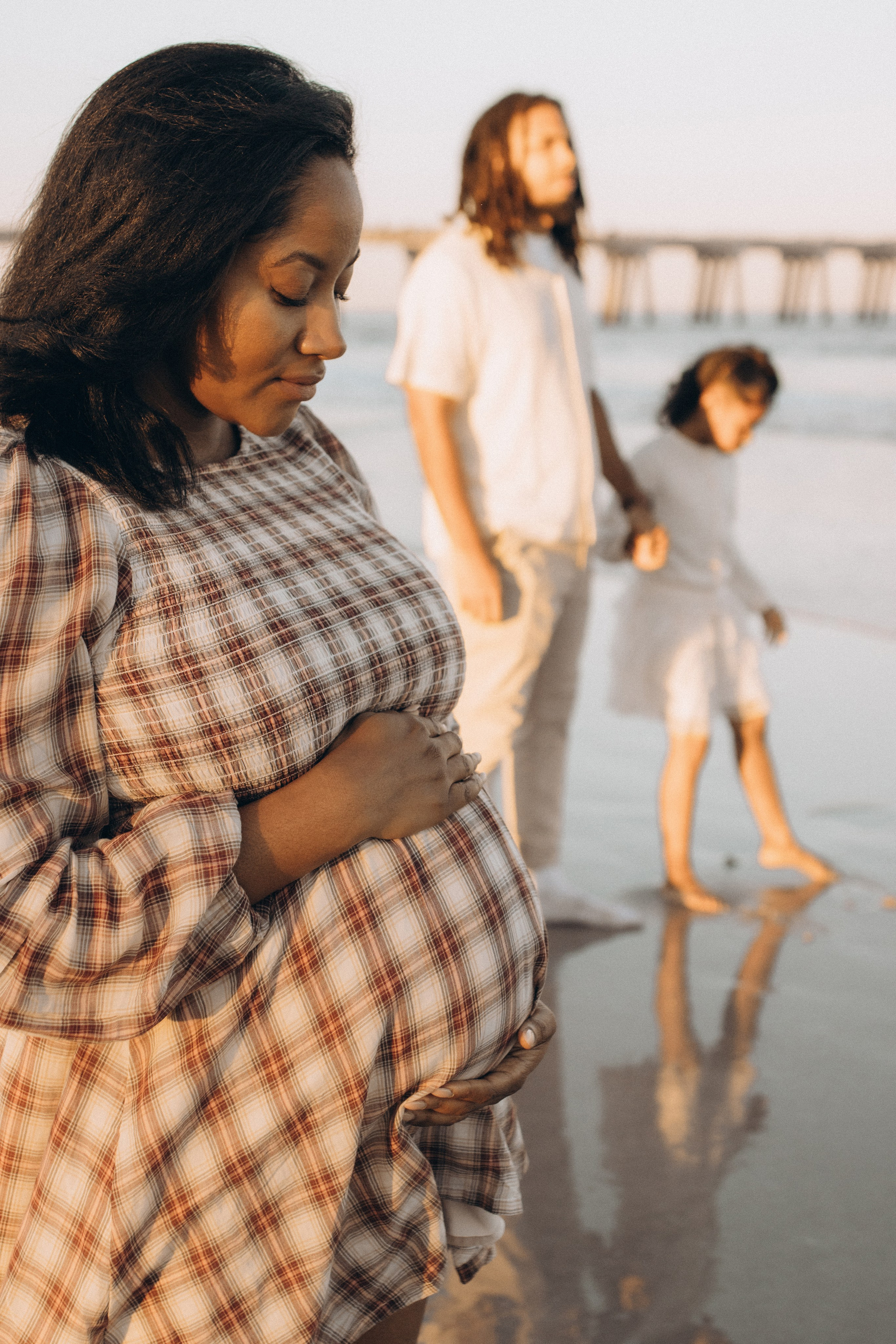 Christy’s Maternity at Jacksonville Beach. Portrait and couples photographer in Florida, Valeriia Honcharova