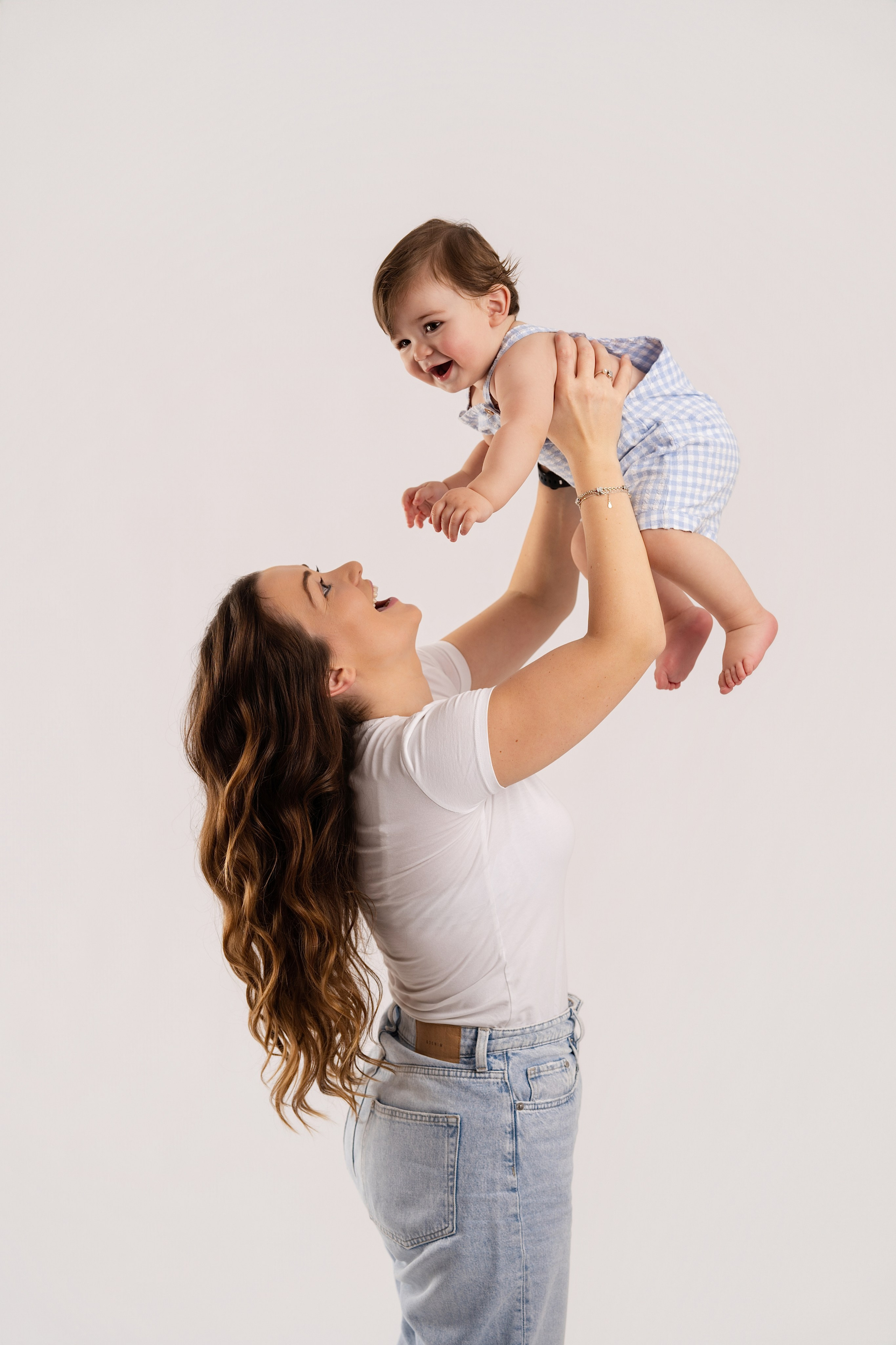 Smash the cake. Fotograf maternitate, nou-născuți și familie în Cluj-Napoca | Roxana Rusu