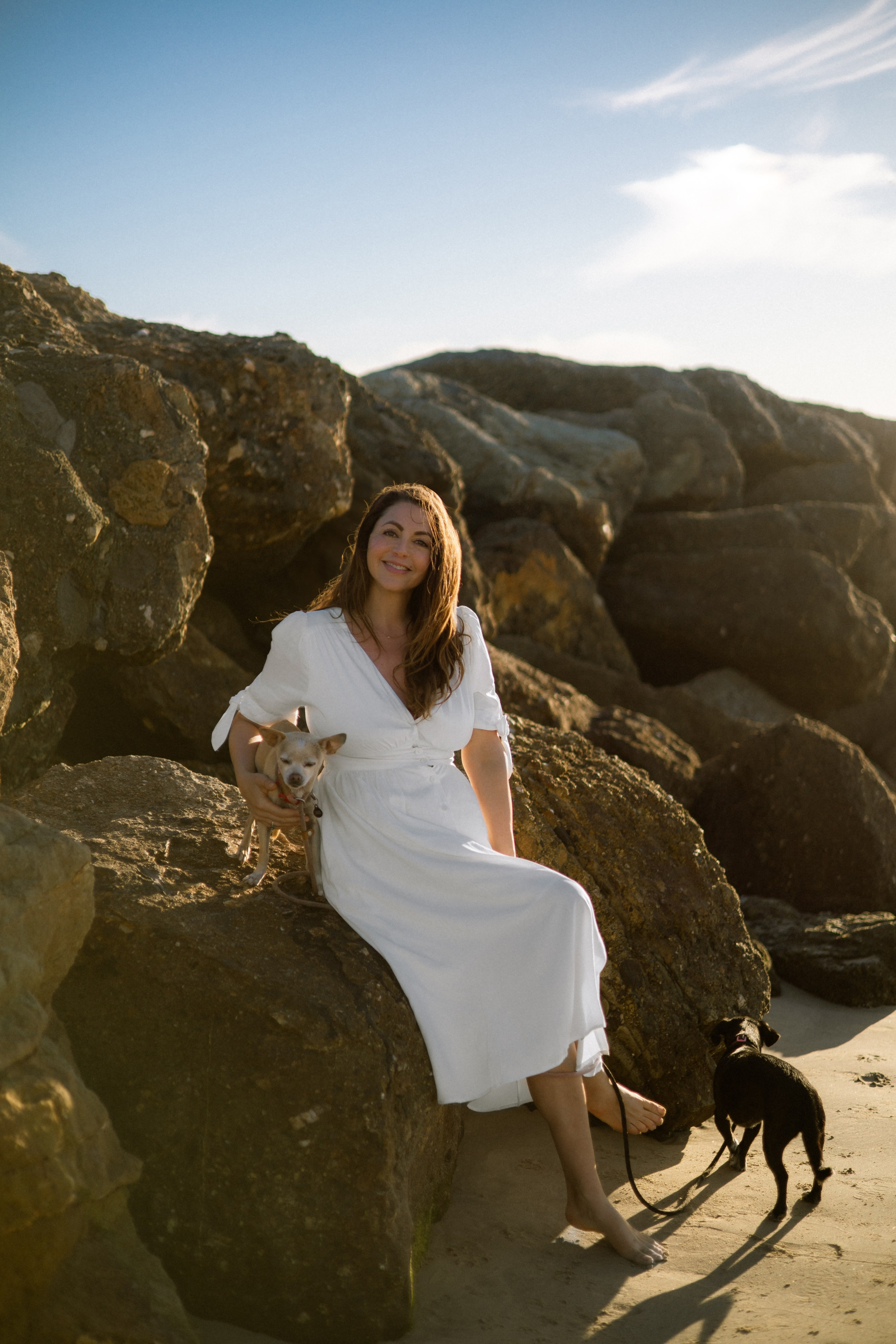 Gillian, Baby & Delilah | Venice Beach. Photographer in Los Angeles. Julia Ishmuratova