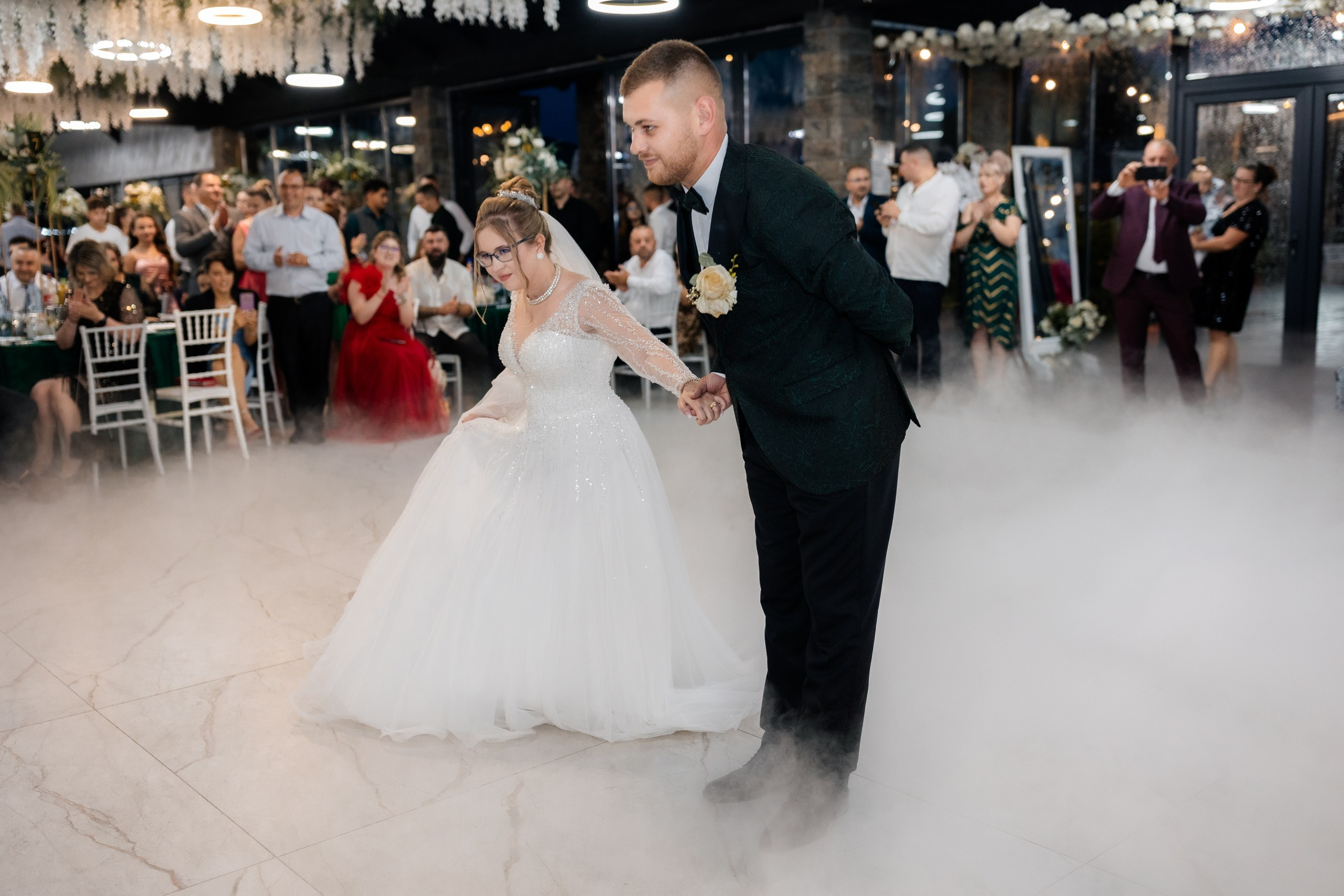 * fotograf stare civilă Siret* fotograf Bucovina* fotograf nuntă Suceava* fotograf Iași Botoșani* stare civilă tradițională* ie românească nuntă* AlinoFotoStudio* fotograf Andrei și Andreea- Alin Chirilă fotograf – stare civilă Siret, Suceava, Andrei și Andreea în ie tradițională, poveste spusă prin fotografiefotograf stare civilă Siret Suceava Alin Chirilă – miri îmbrăcați în costum tradițional bucovineanAlin Chirilă fotograf nuntă Siret Suceava – stare civilă autentică în Bucovina, emoții realefotograf Siret Suceava Alin Chirilă – Andrei și Andreea la starea civilă în ie tradiționalăstare civilă Siret fotograf Alin Chirilă – cadre naturale cu miri în costum popular din Bucovinafotograf nuntă Siret Suceava Alin Chirilă – povestitor prin fotografie, moment emoționant la starea civilăAlin Chirilă fotograf stare civilă Siret – iubire autentică surprinsă în stil documentarfotograf Bucovina Siret Alin Chirilă – stare civilă în ie tradițională, cadre pline de emoțieAlin Chirilă fotograf Suceava – Andrei și Andreea spun DA la starea civilă în Siretfotograf stare civilă Suceava Siret Alin Chirilă – poveste de iubire în stil tradițional românesc - Alin Chirilă fotograf profesionist, AlinoFotoStudio, fotograf evenimente Siret, Suceava County, Iași, Bacău County, Botoșani, Neamț County, fotograf nunți, botezuri, cununii civile, portrete și momente autentice surprinse elegant.- Alin Chirilă surprinde momente elegante de nuntă și evenimente speciale prin AlinoFotoStudio, fotograf disponibil în Siret, Suceava County, Iași, Bacău County, Botoșani și Neamț County, specializat în nunți, botezuri și cununii civile. - Alin Chirilă fotograf profesionist, AlinoFotoStudio, fotograf nuntă și evenimente în Siret, Suceava, Iași, Bacău, Botoșani și Piatra Neamț, fotograf nunți, botezuri, cununie civilă, ședințe foto, trash the dress, logodnă, familie, portrete și fotografii autentice. - AlinoFotoStudio by Alin Chirilă, fotograf evenimente premium în Suceava County, Iași County, Bacău County, Botoșani County și Neamț County, fotograf de familie, fotograf ceremonii religioase, petreceri și momente emoționante. - Alin Chirilă fotograf, povestitor prin fotografie, servicii foto profesionale pentru mireasă, mire, pregătiri nuntă, biserică, restaurant, valsul mirilor, tradiții românești și amintiri de neuitat în Moldova.