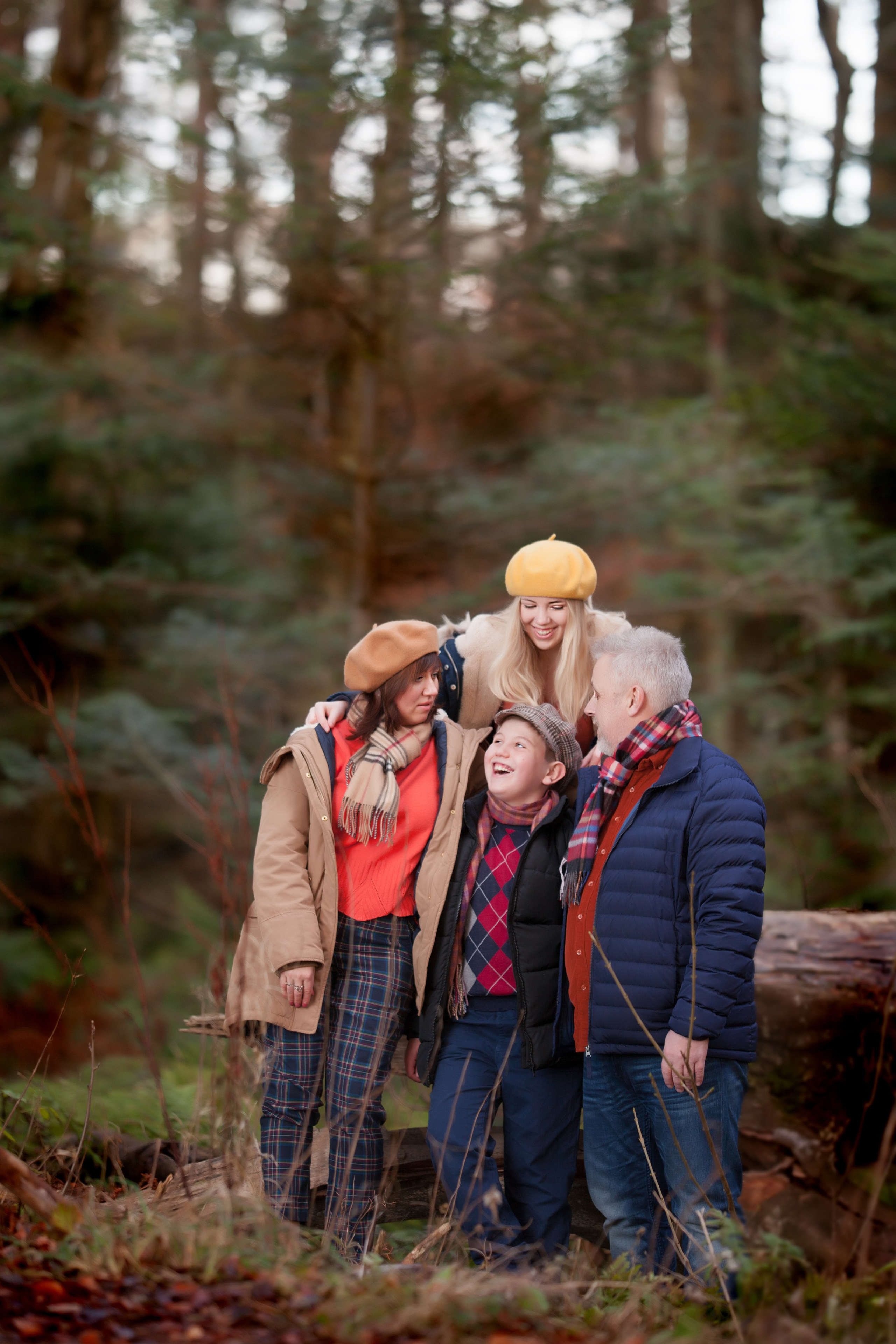 Gold october. Family and real state photographer in Haugesund Dina Vikra