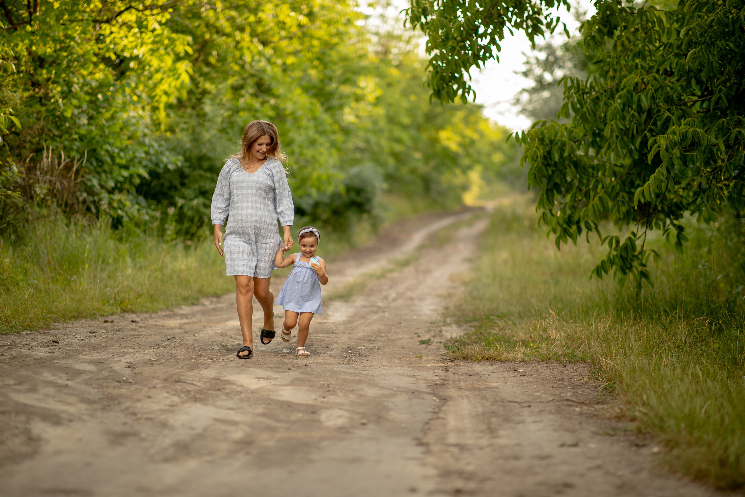 Family photo Maria si Elenica. N.D.photograph - fotograf de familie și portrete în Republica Moldova