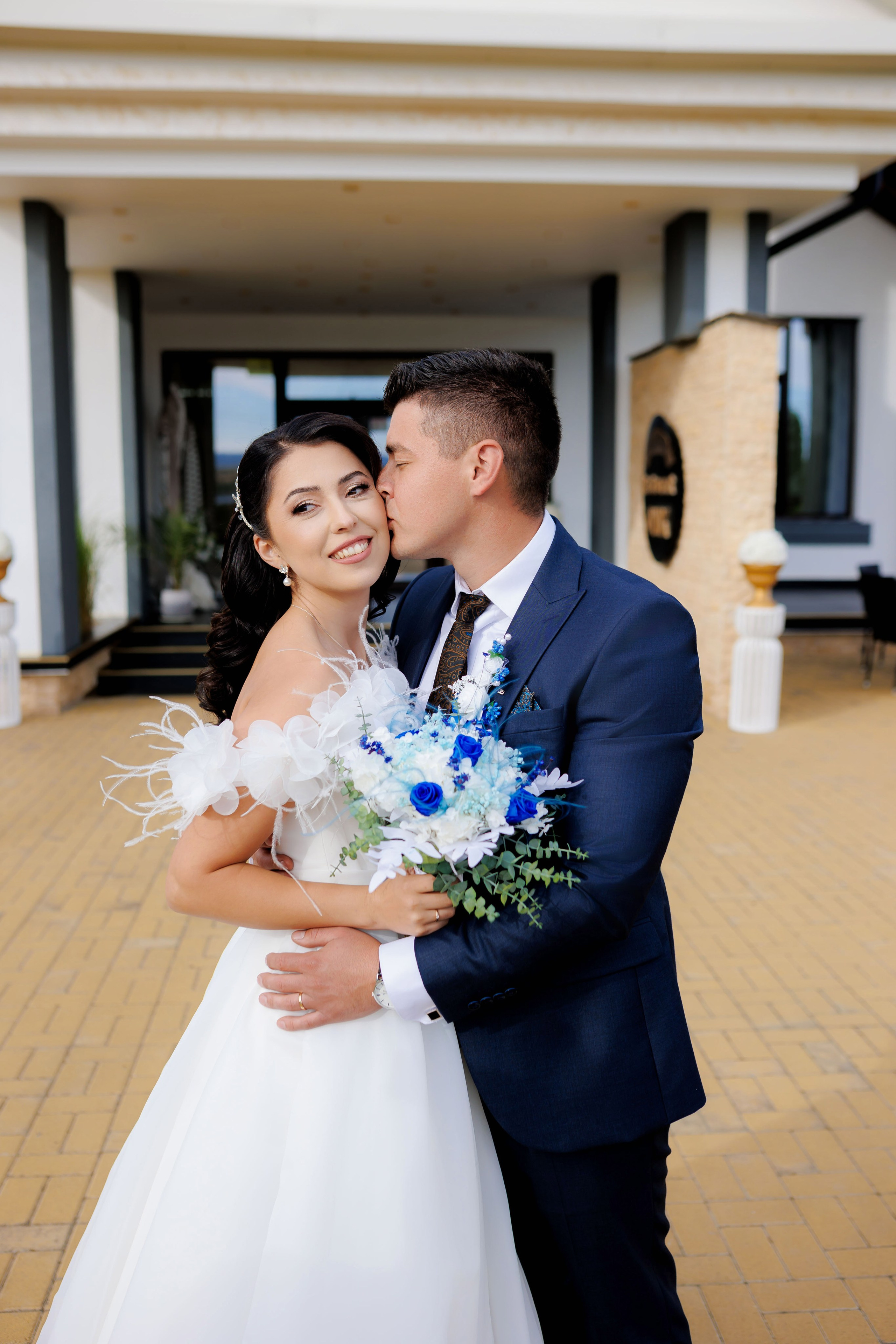 Loredana & Emilian – Ziua Nunții | Videografie - fotografie Botez Suceava, Iași, Botoșani. Servicii foto-video profesionale, pentru momente de neuitat