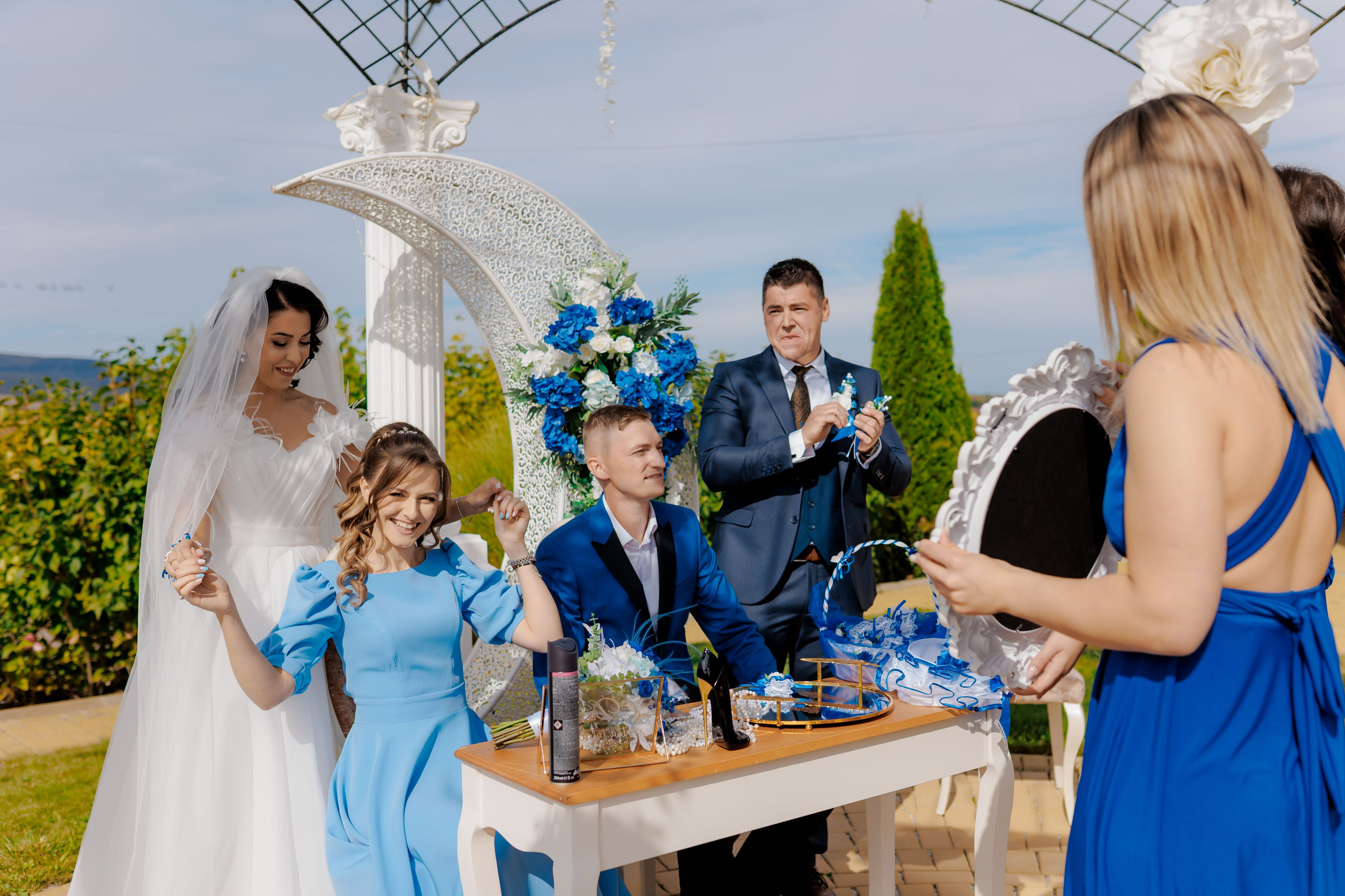 Loredana & Emilian – Ziua Nunții | Videografie - fotografie Botez Suceava, Iași, Botoșani. Servicii foto-video profesionale, pentru momente de neuitat