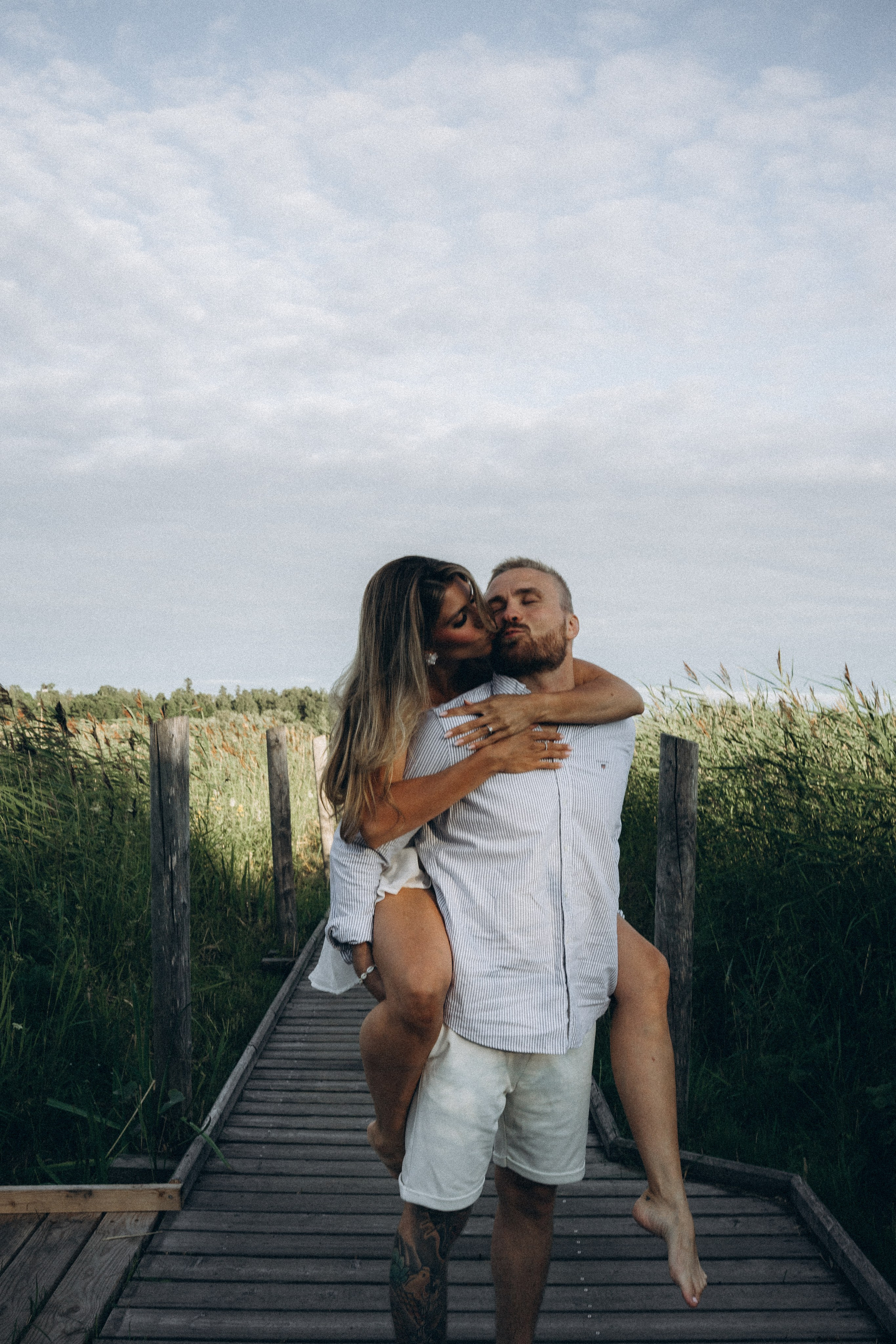 M&J. Wedding and potrait photographer in Helsinki Vickan O