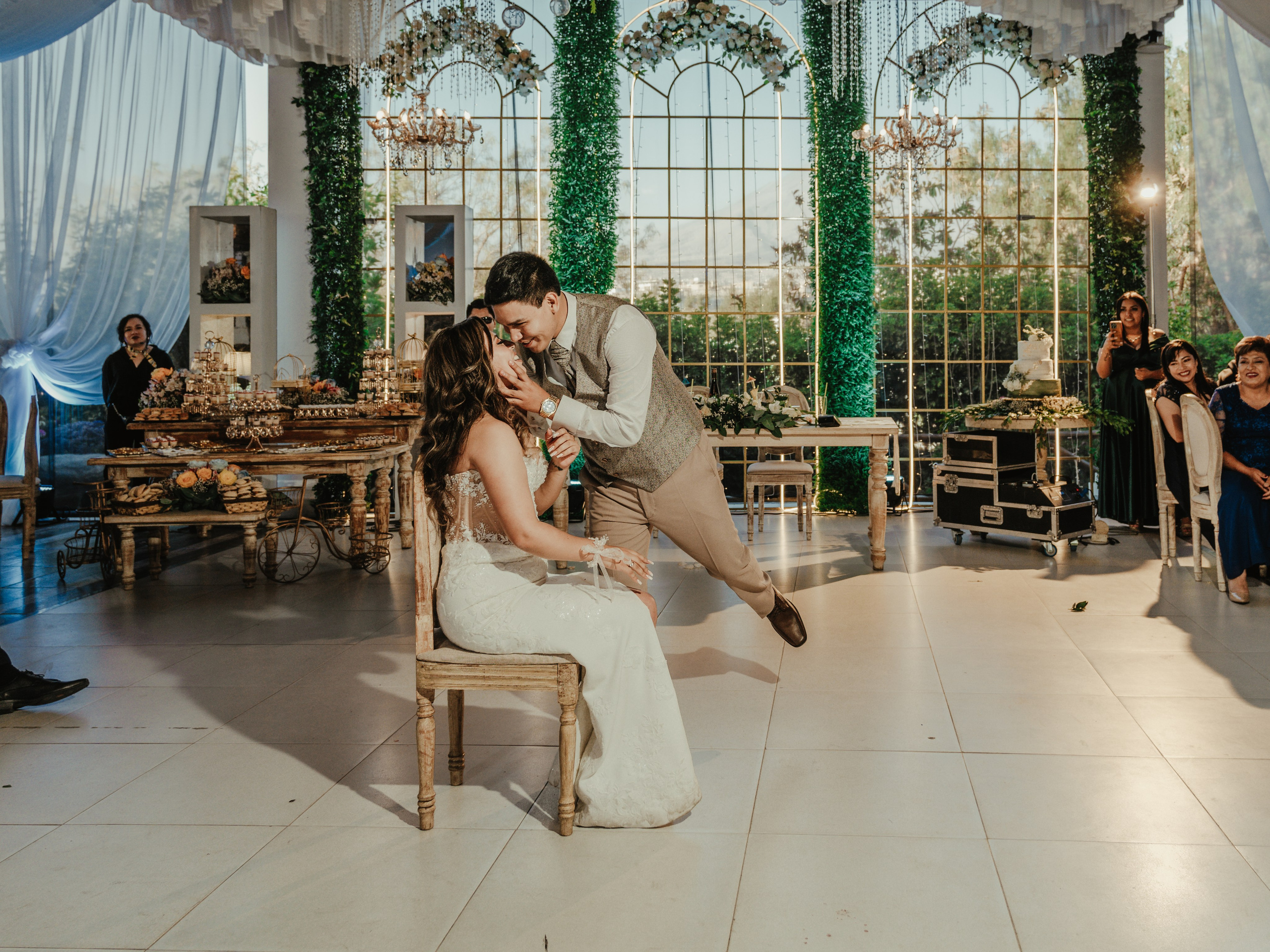 CARLA Y MARIO BODA RELIGIOSA. Studio KVTA | Fotografía y Video de Bodas en Arequipa
