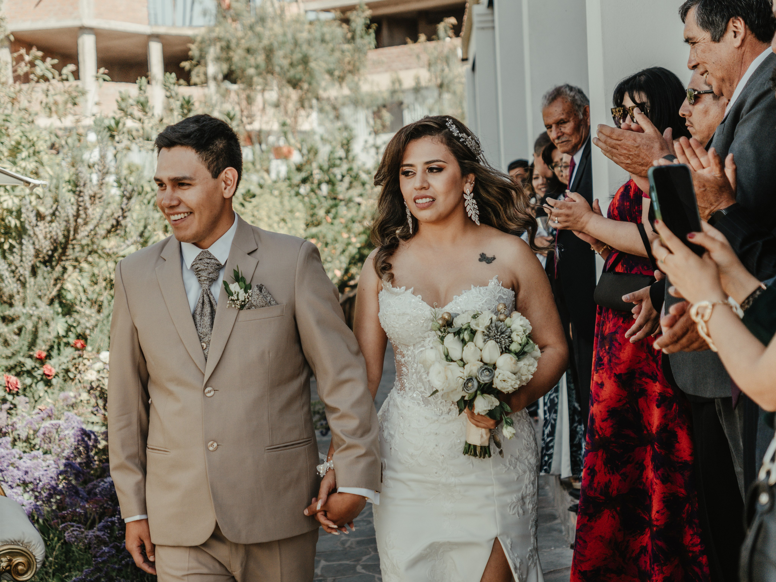 CARLA Y MARIO BODA RELIGIOSA. Studio KVTA | Fotografía y Video de Bodas en Arequipa