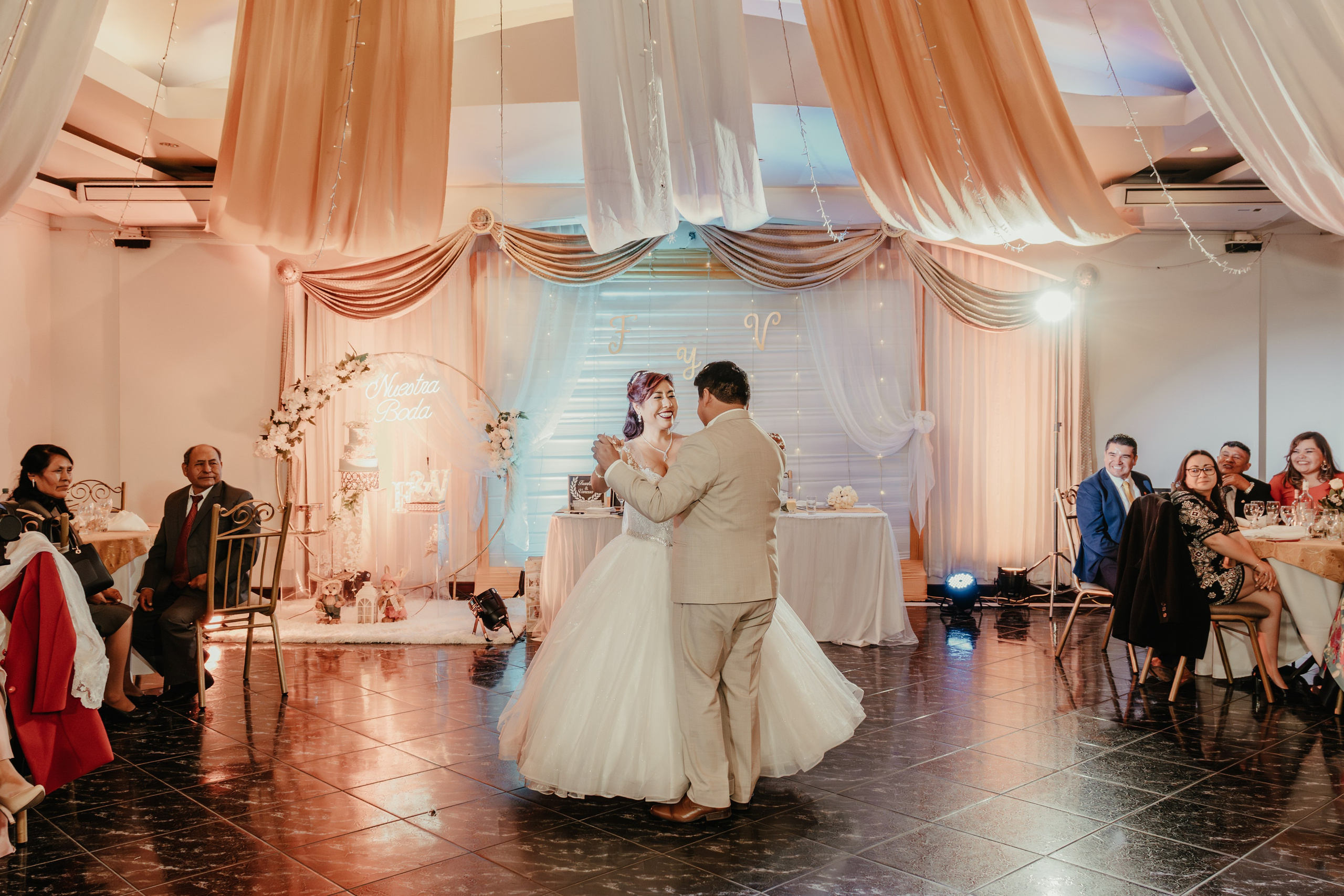 VANESSA + FRANKLIN BODA RELIGIOSA. Studio KVTA | Fotografía y Video de Bodas en Arequipa