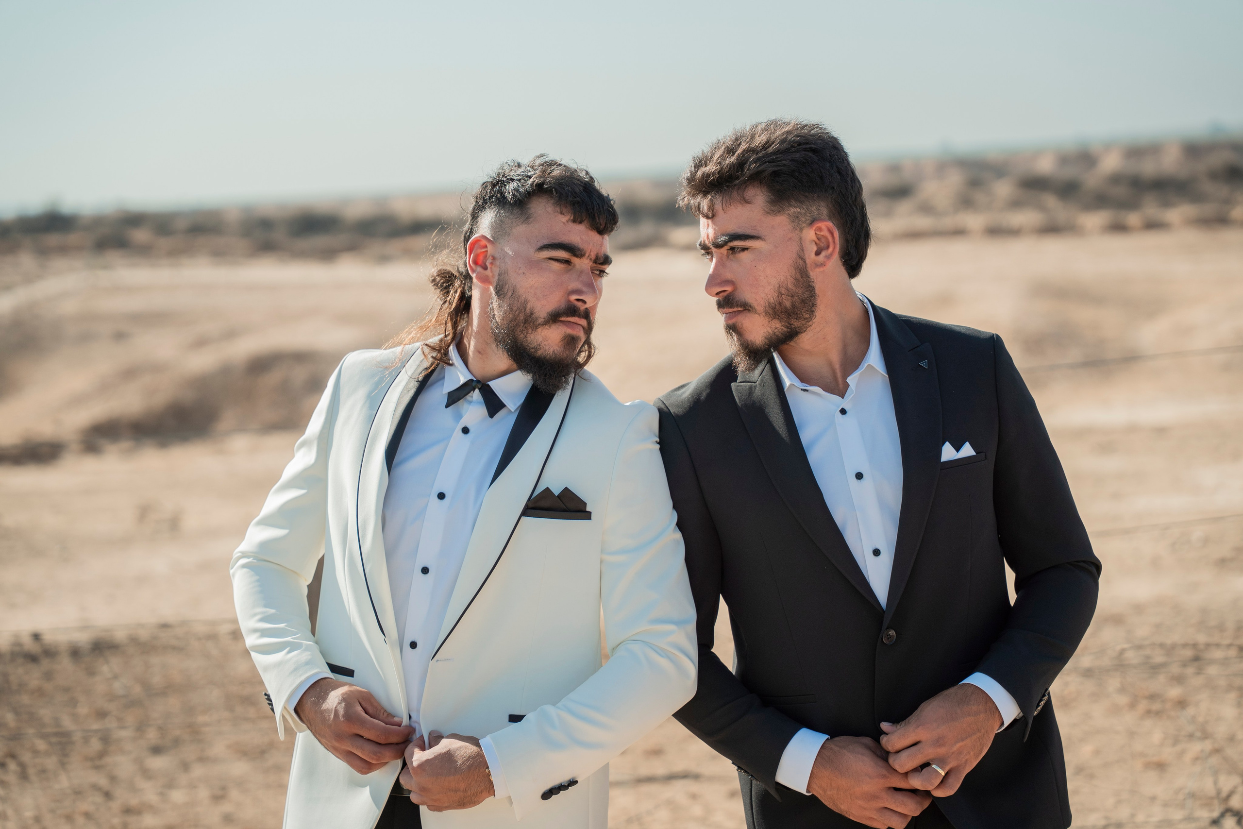 אביה ואחיה. יוסף מזרחי צילום חתונה, ברית וזוגיות. צלם מקצועי שאוהב להוציא אתכם הכי יפים ברגעים הכי מרגשים