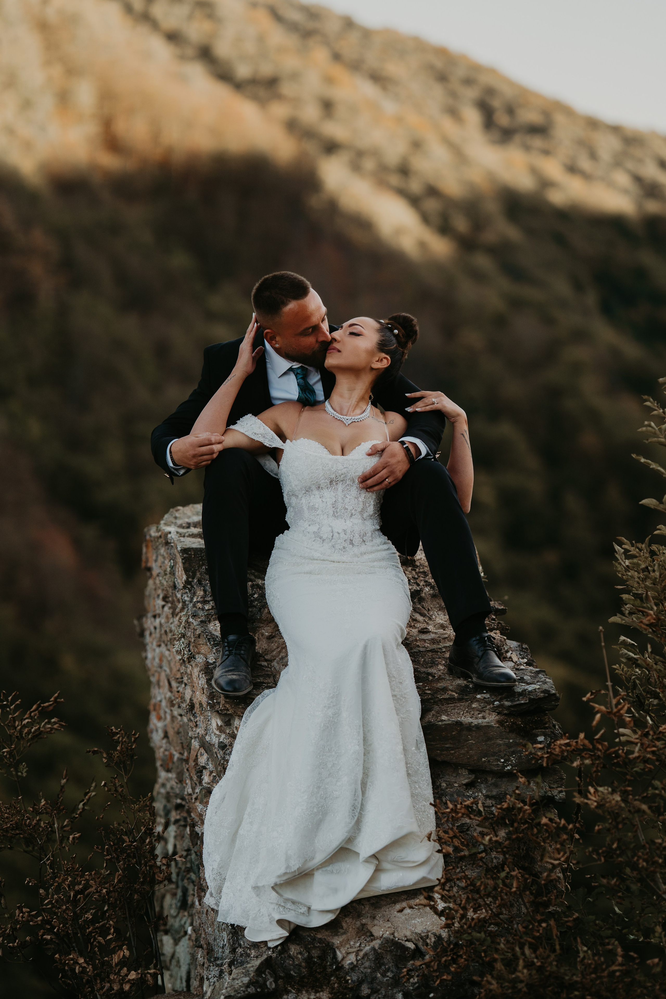Trash the Dress / Cetatea Colt. Foto / Video nunta Deva, Hunedoara