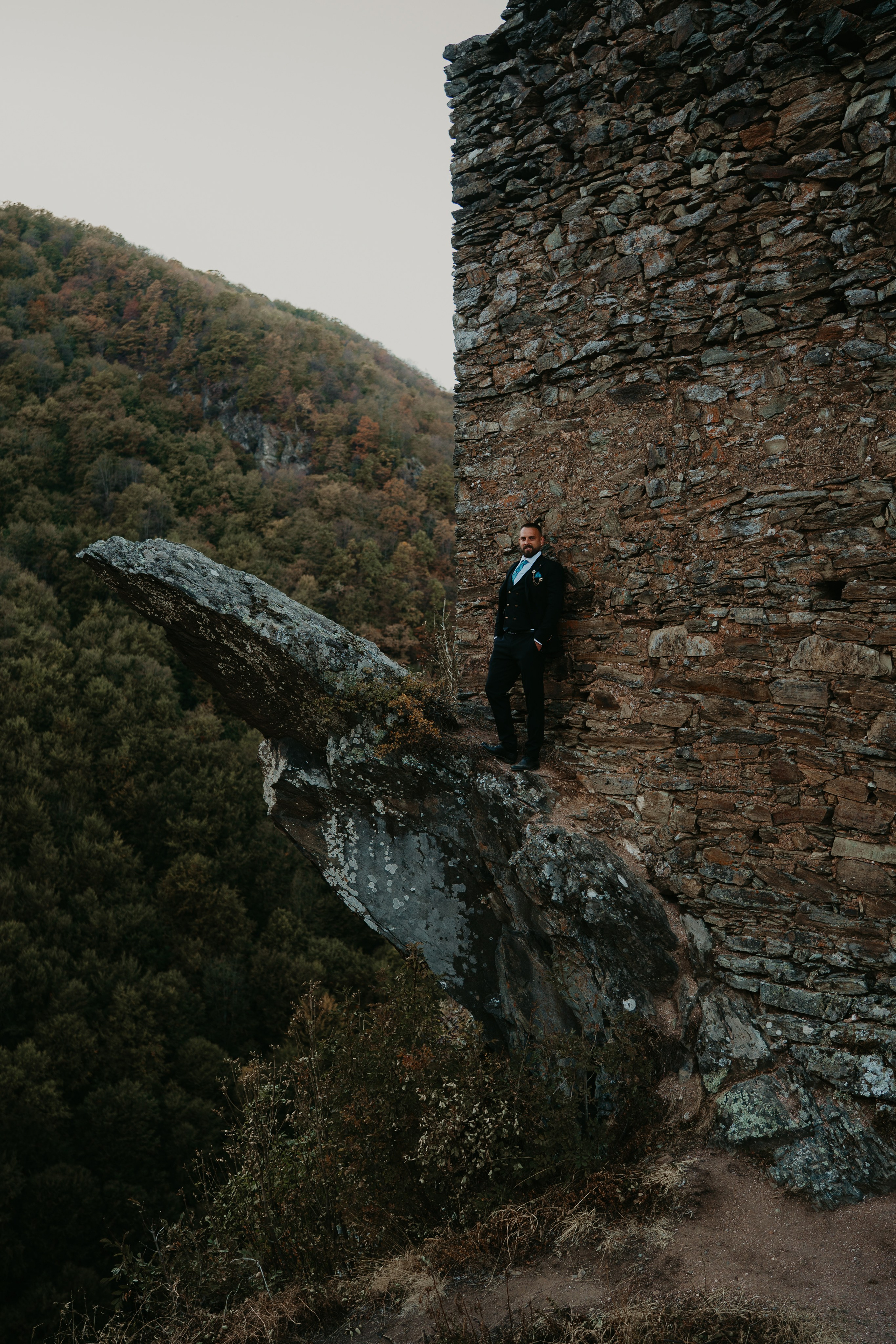 Trash the Dress / Cetatea Colt. Foto / Video nunta Deva, Hunedoara