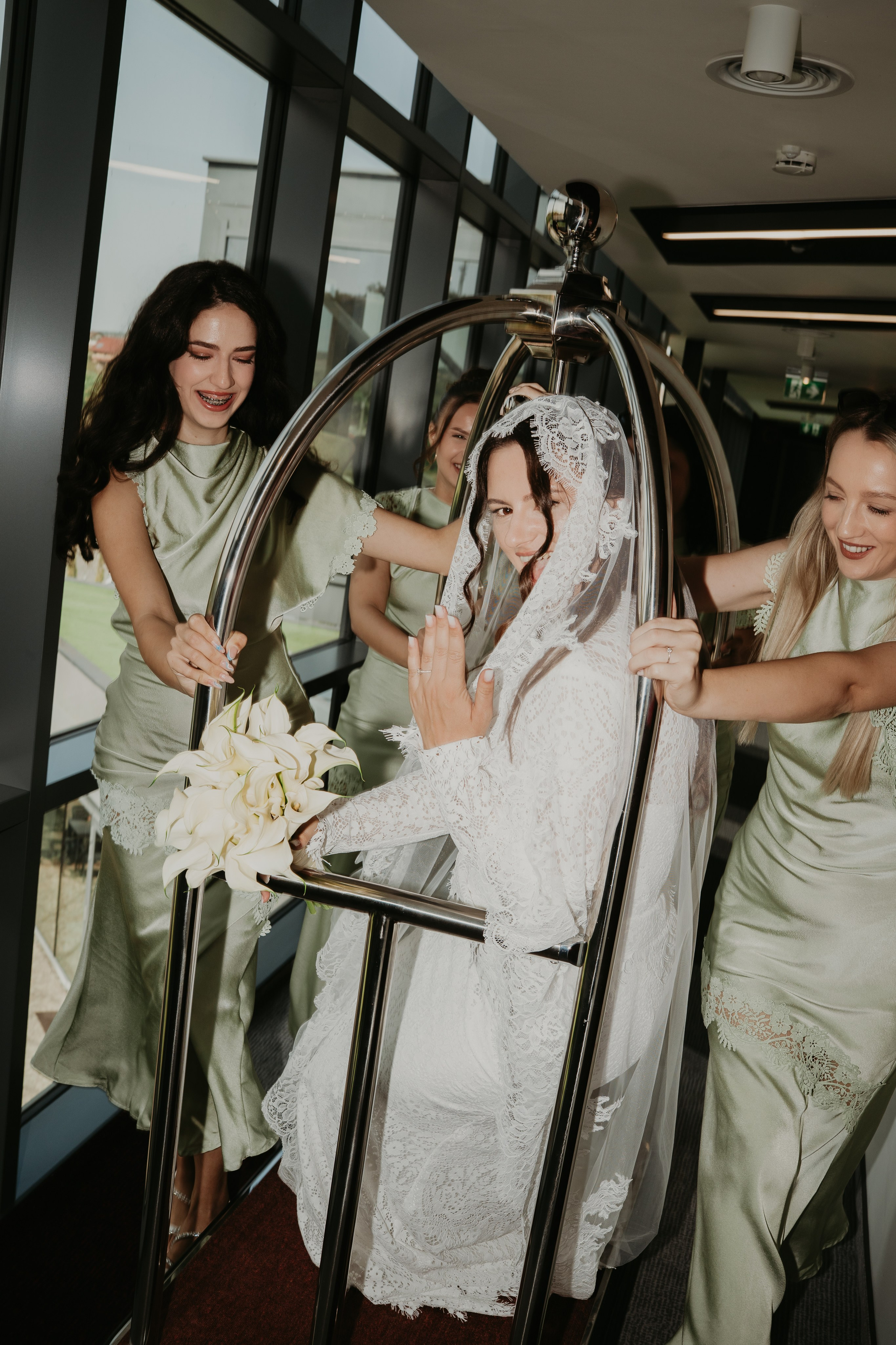 Eduard & Ioana / Wedding Day. Foto / Video nunta Deva, Hunedoara