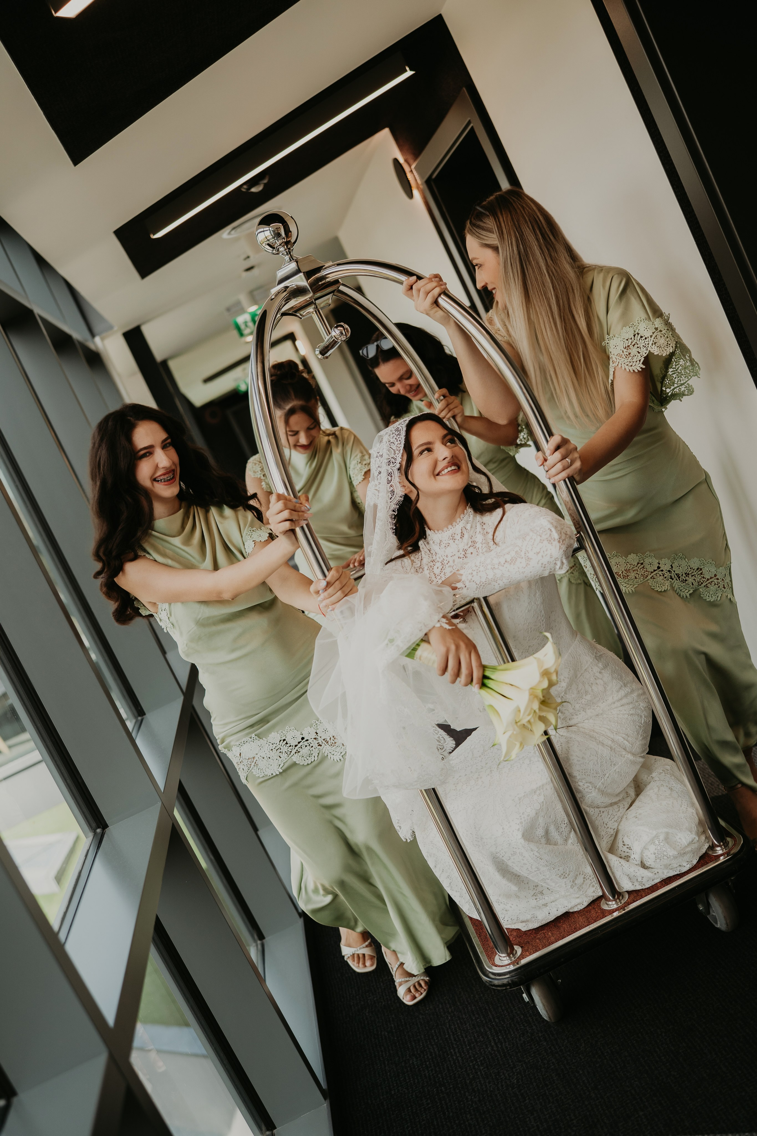 Eduard & Ioana / Wedding Day. Foto / Video nunta Deva, Hunedoara