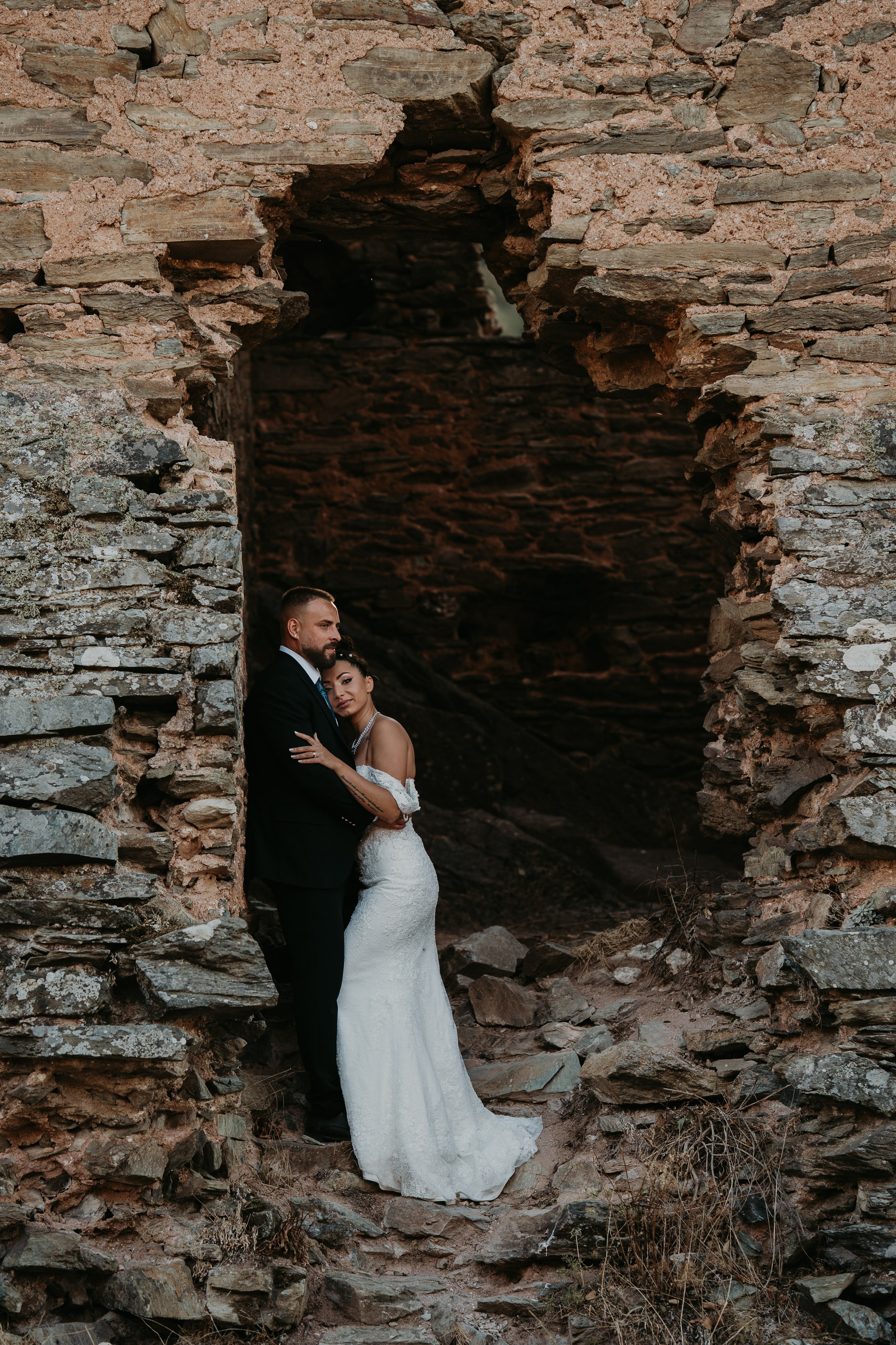 Trash the Dress / Cetatea Colt. Foto / Video nunta Deva, Hunedoara