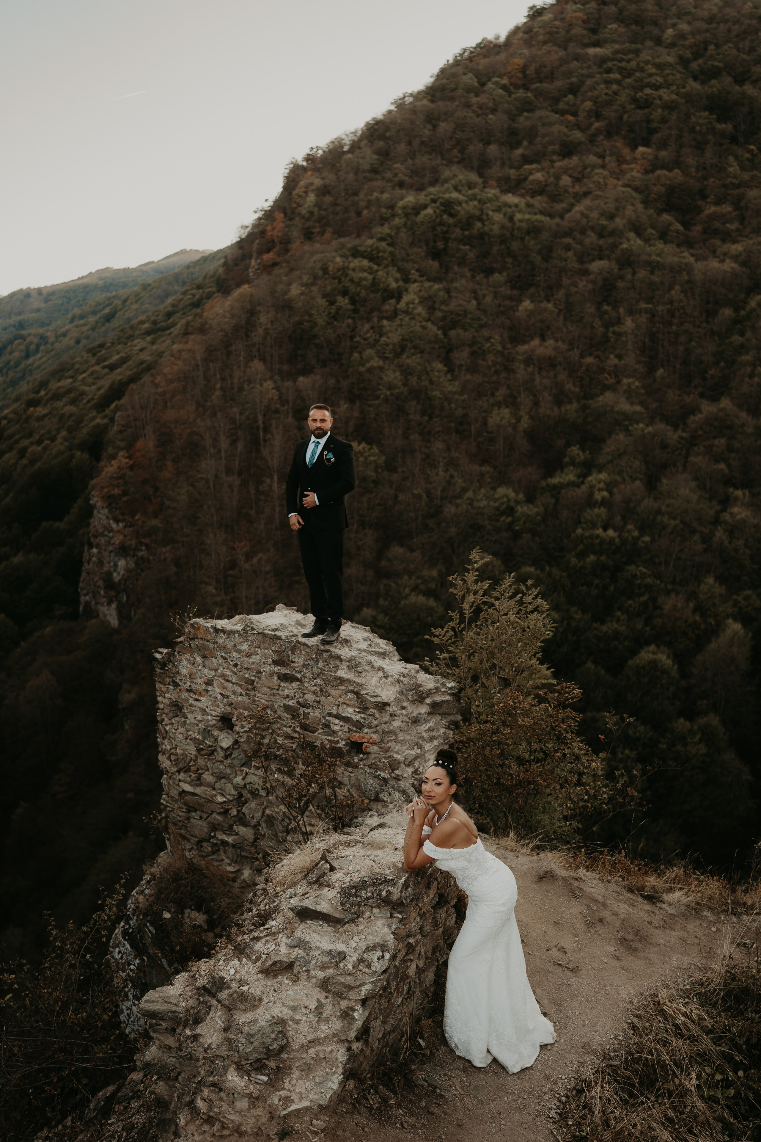 Trash the Dress / Cetatea Colt. Foto / Video nunta Deva, Hunedoara