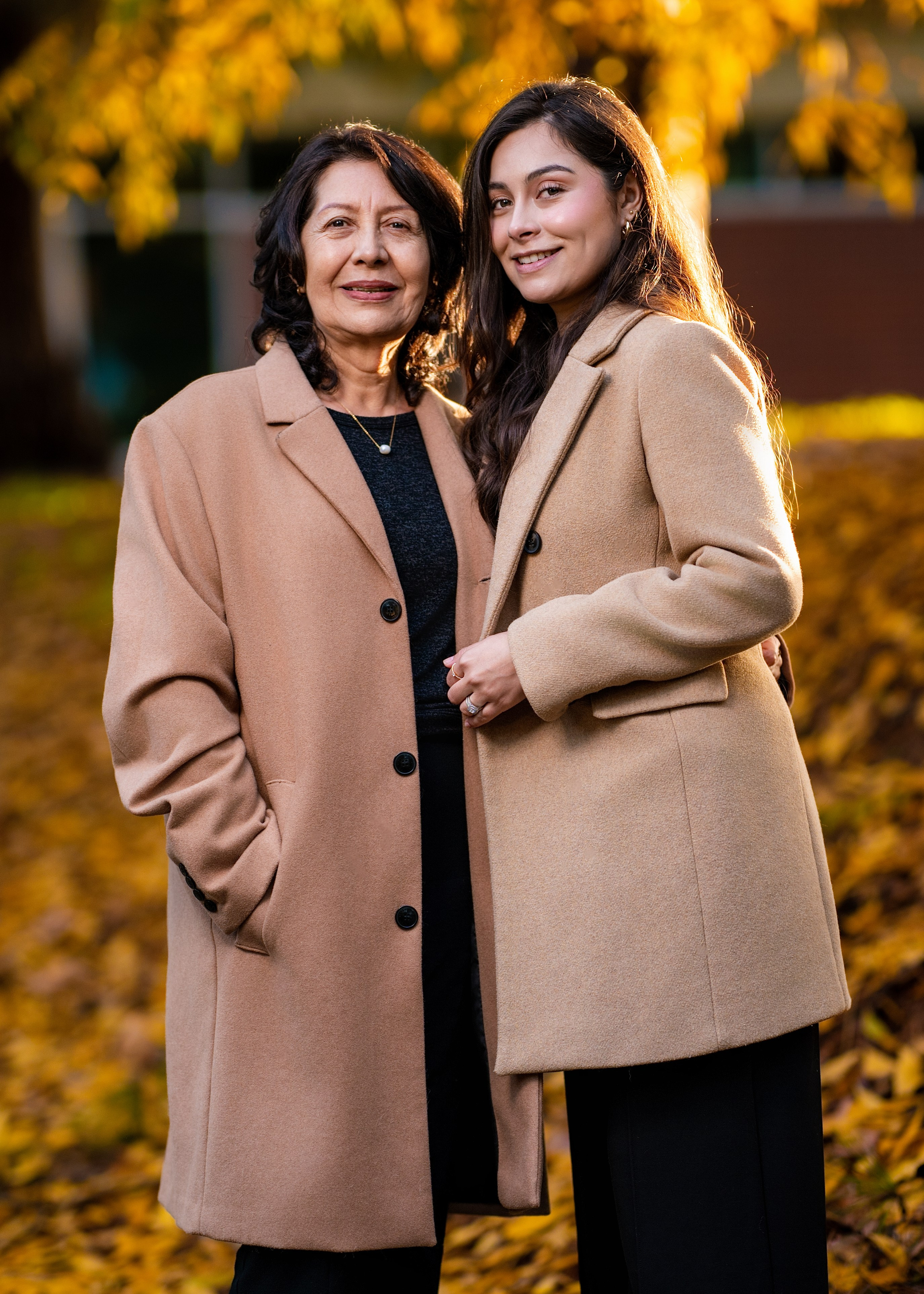 Outdoor Portraits. Www.jomcstudio.com