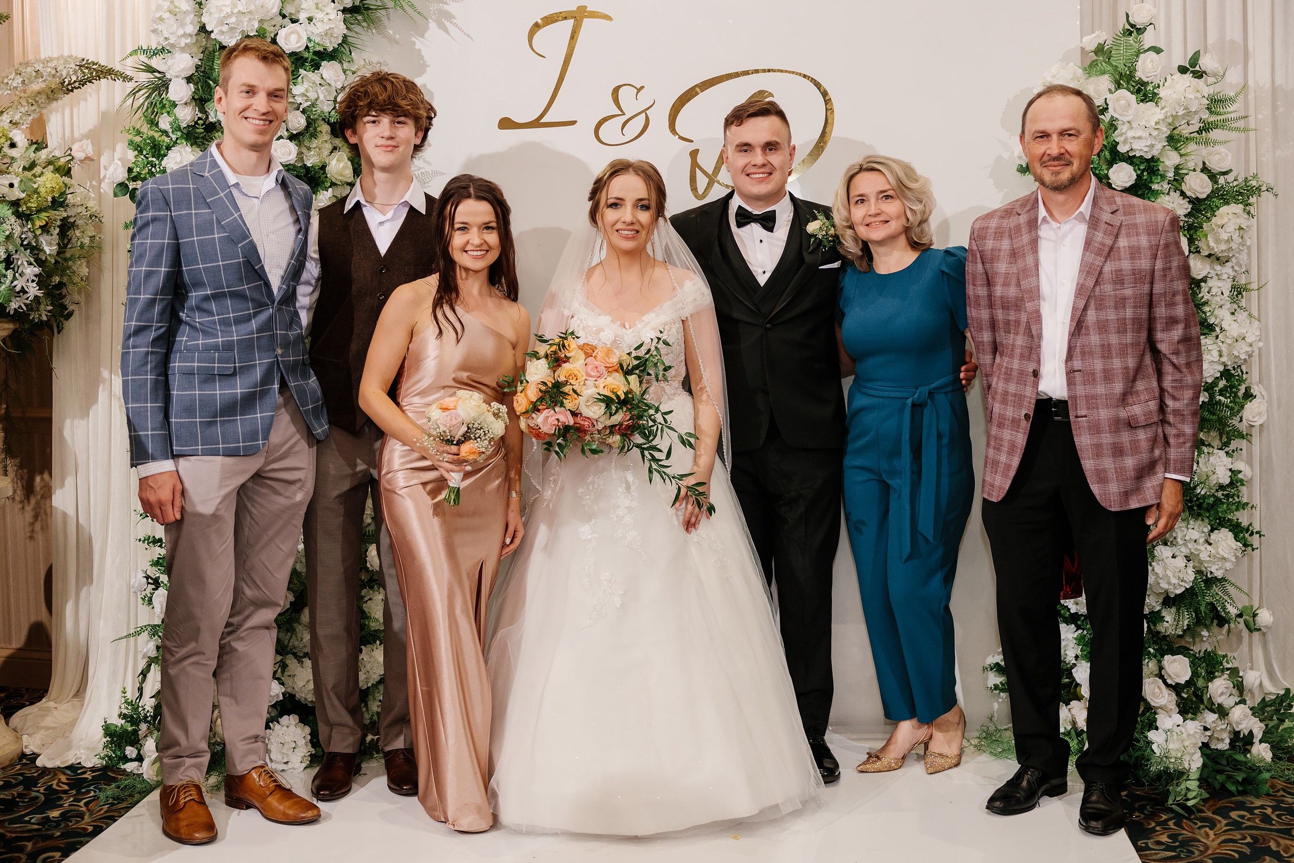 05.10.2024 Wedding. Wedding family event photographer in Chicago Nick Yushevich