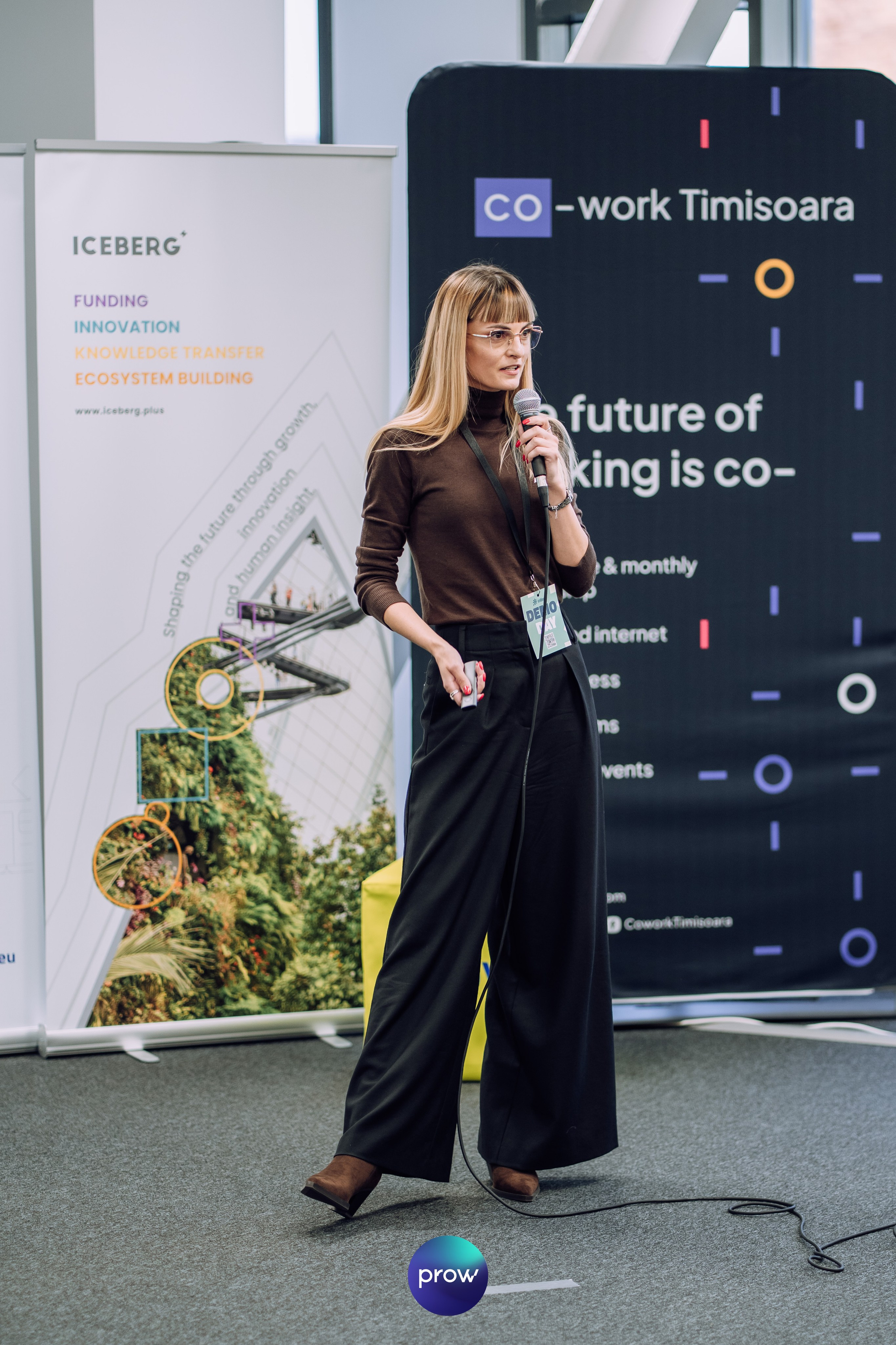 InVest DemoDay @ Cowork. Cozac Cristian Photographer