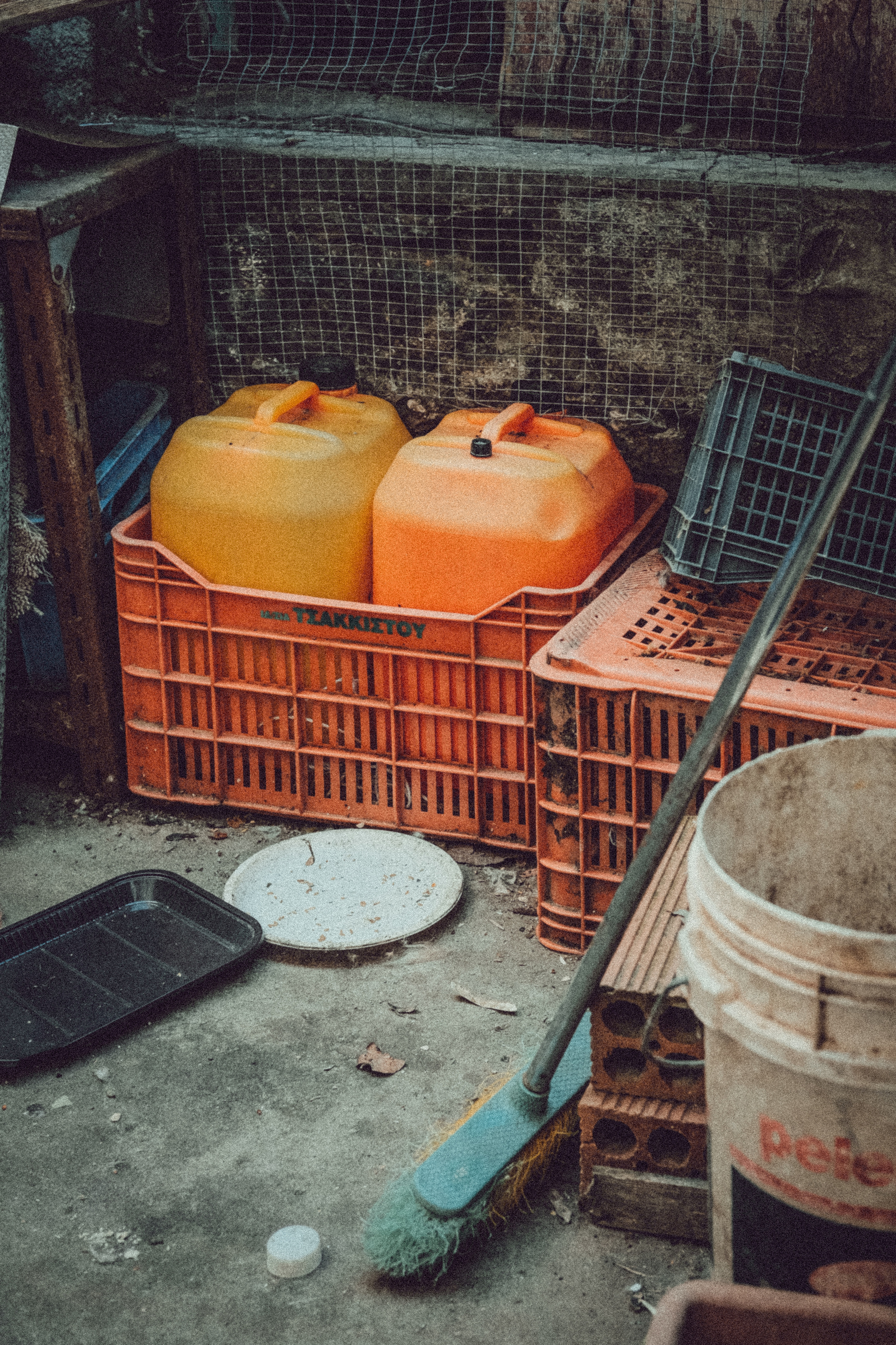 Deserted yard in 📍 Cyprus | YuKophotography | Street Photography Cyprus