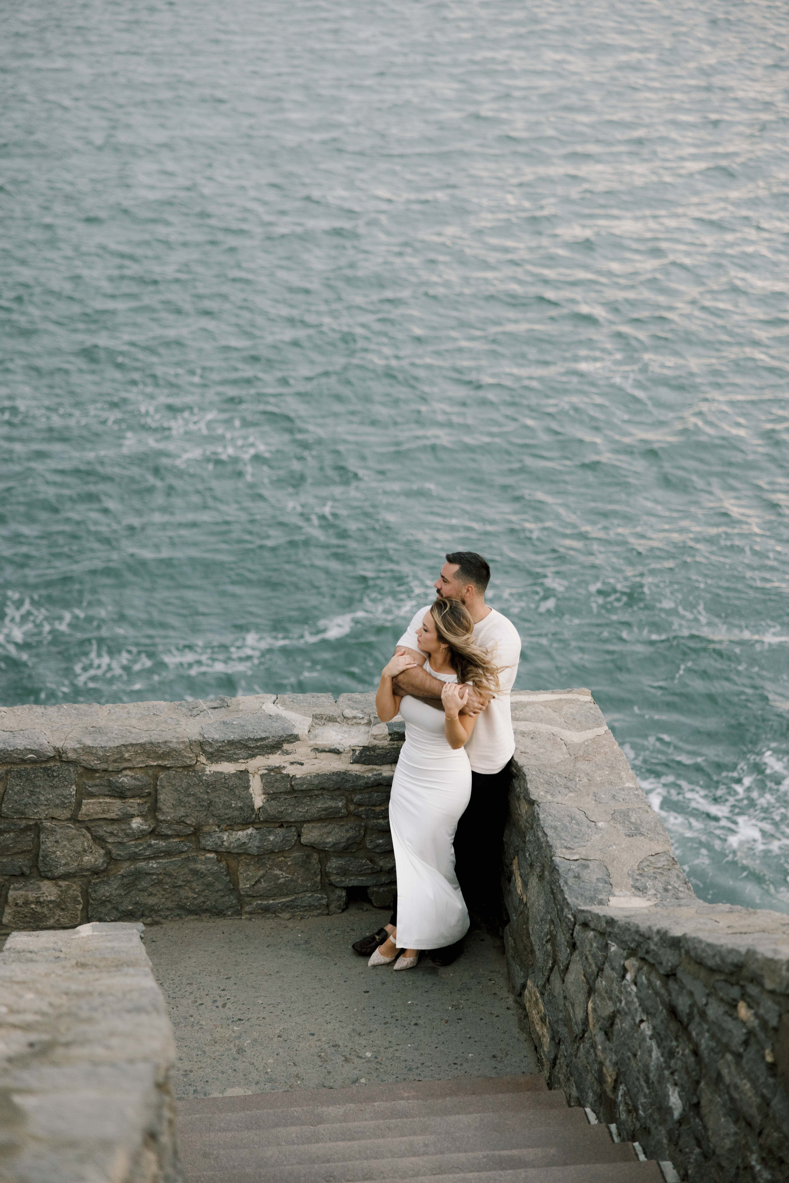 Coastal Elegance in Newport. Rhode Island Wedding Photographer Tati Simpson