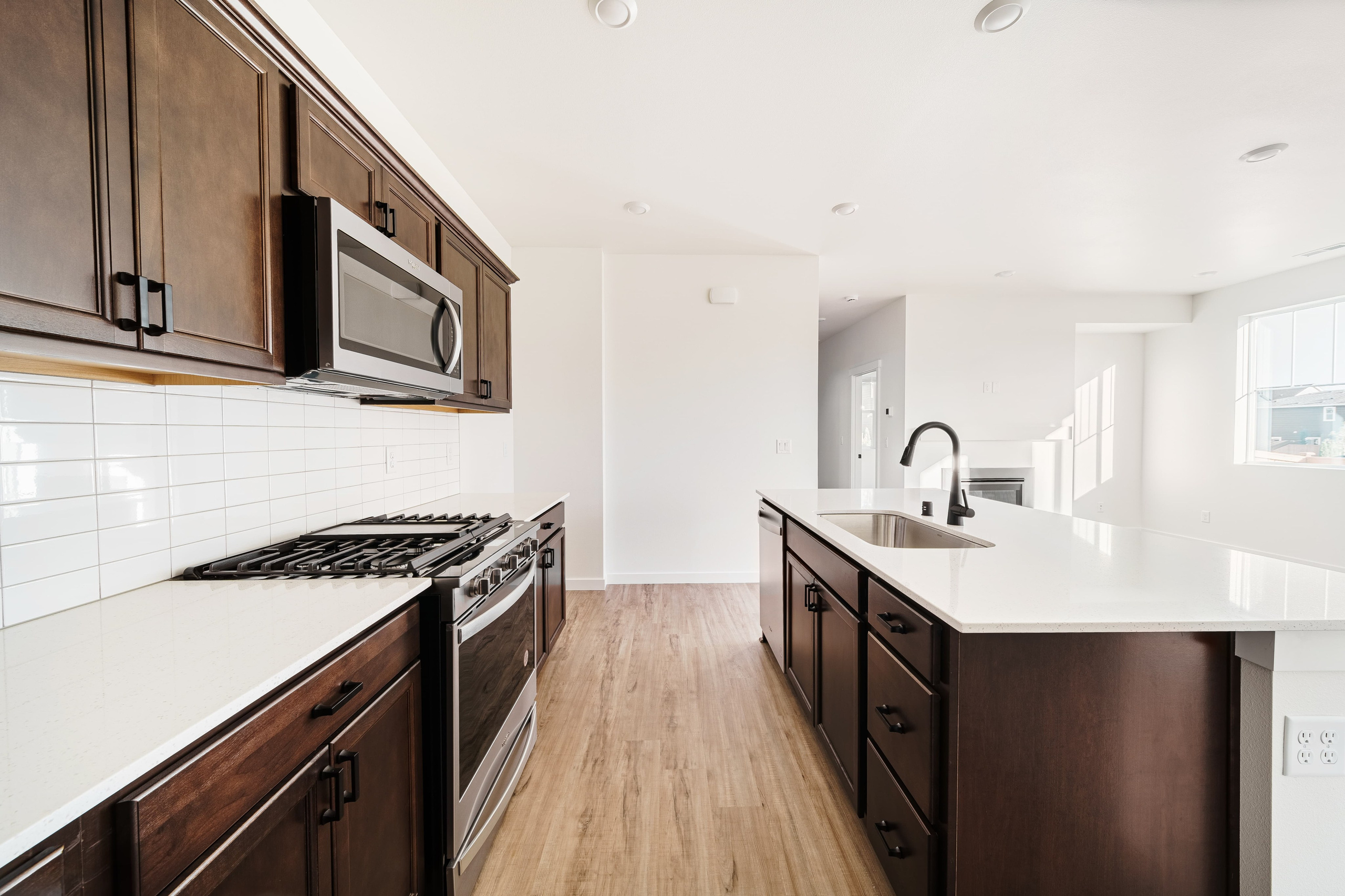 Real Estate photography. Washington state. EVAN ARISTOV WEDDING PHOTOGRAPHY — Seattle Wedding Photographer