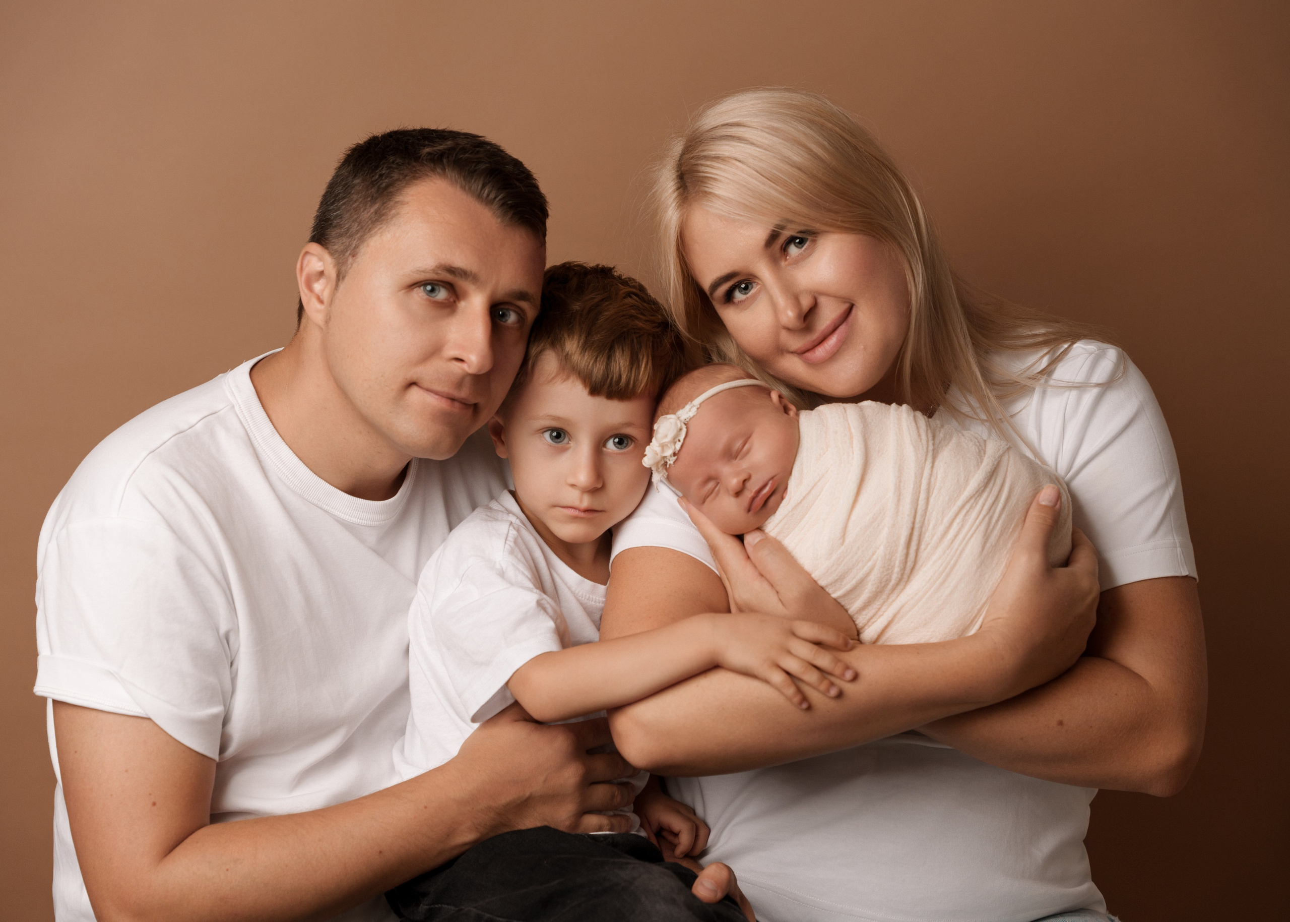 NEWBORN FOTOSHOOTING. Anna, Fotografin aus Wien, Österreich. Ich fotografiere in folgenden Genres: Babybauch-, Familien-, Mode- und Weihnachtsfotografie
