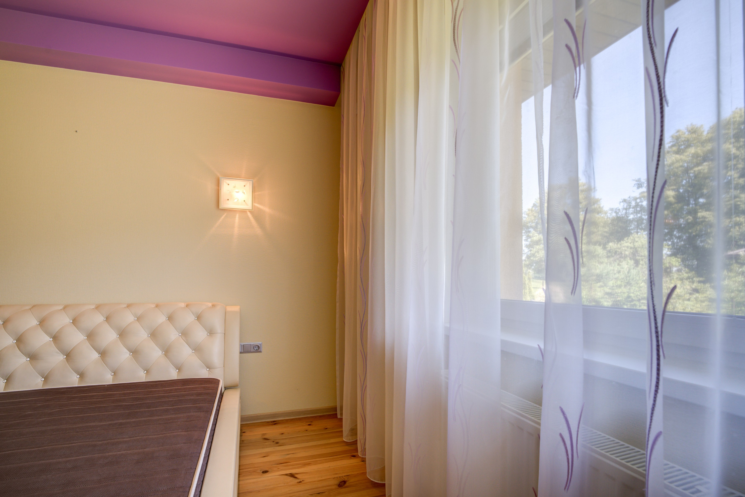 Žudiškių k. Ežero g. 70, Rešes sen. Elina Sapiega fotografė Vilniuje